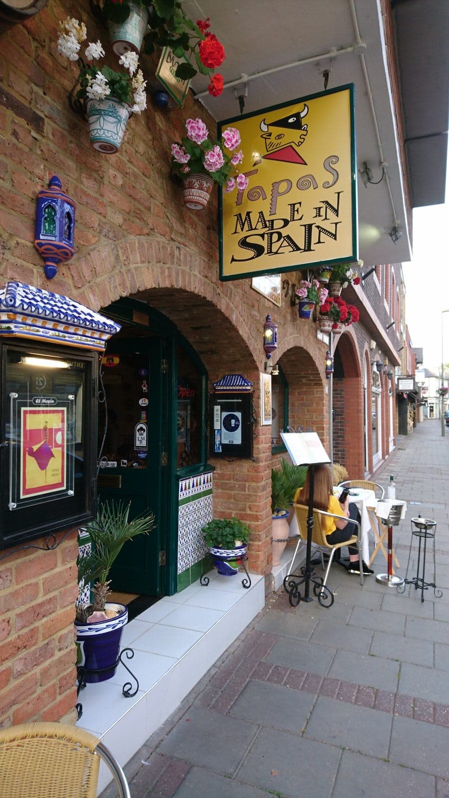 El Meson De Los Hermanos - image 1