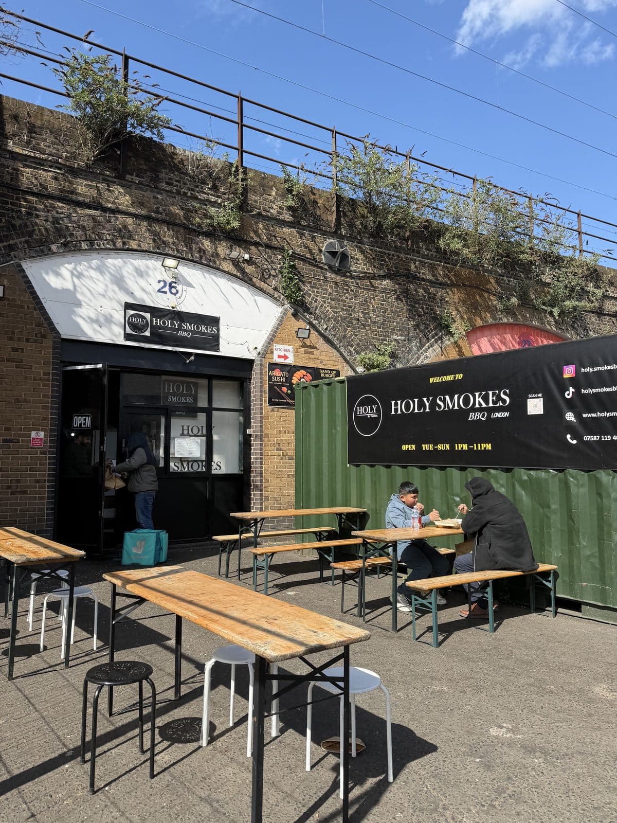 Holy Smokes BBQ London - image 1