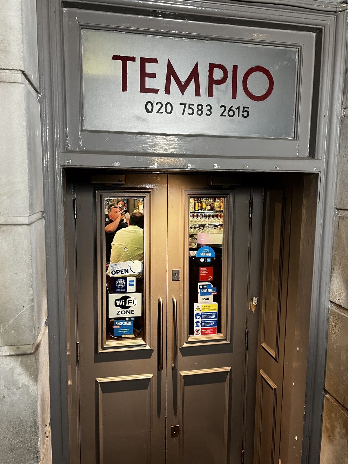 Tempio Bar & Restaurant - image 1