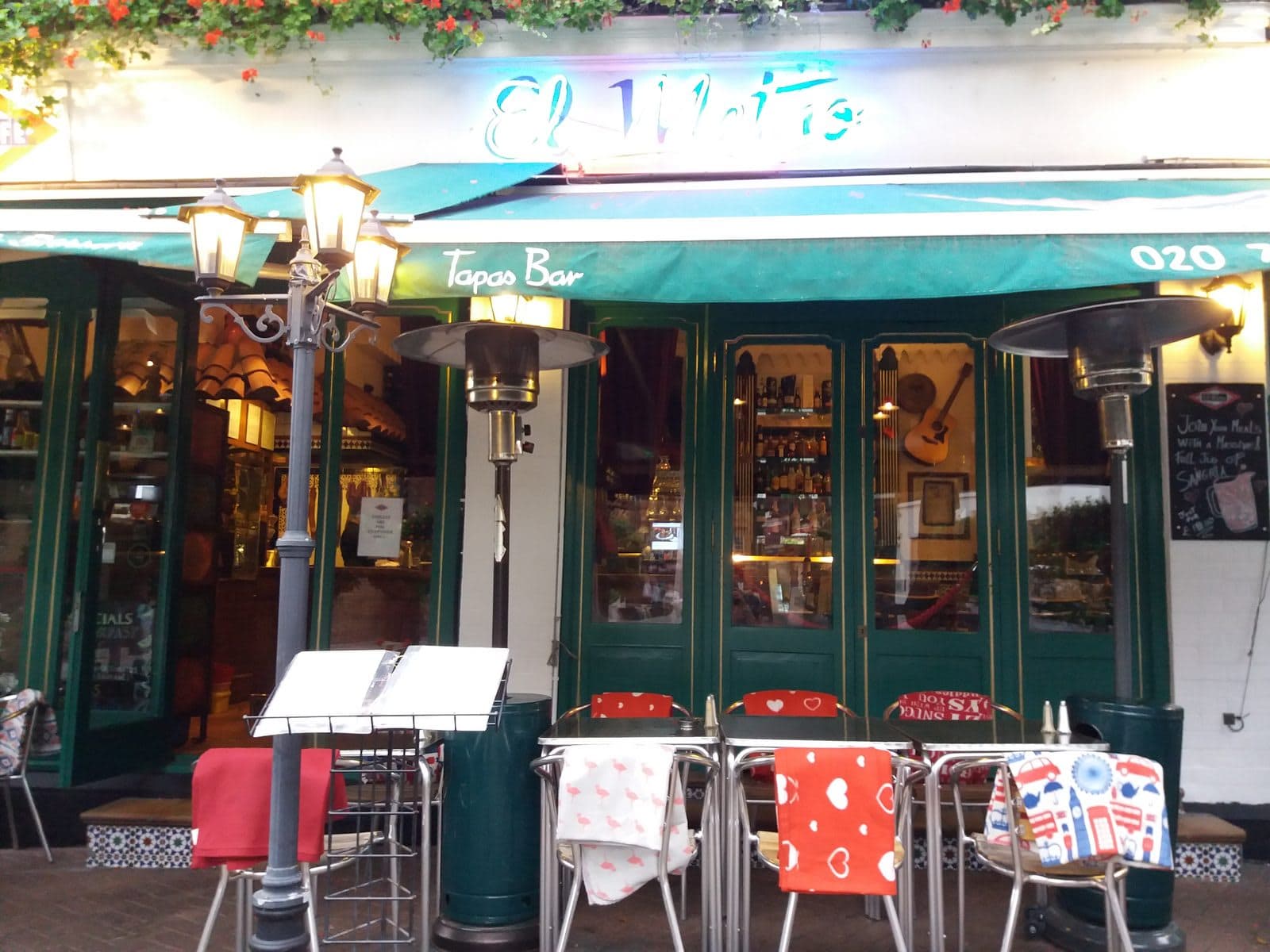 El Metro Tapas Bar & Restaurant Fulham - image 1
