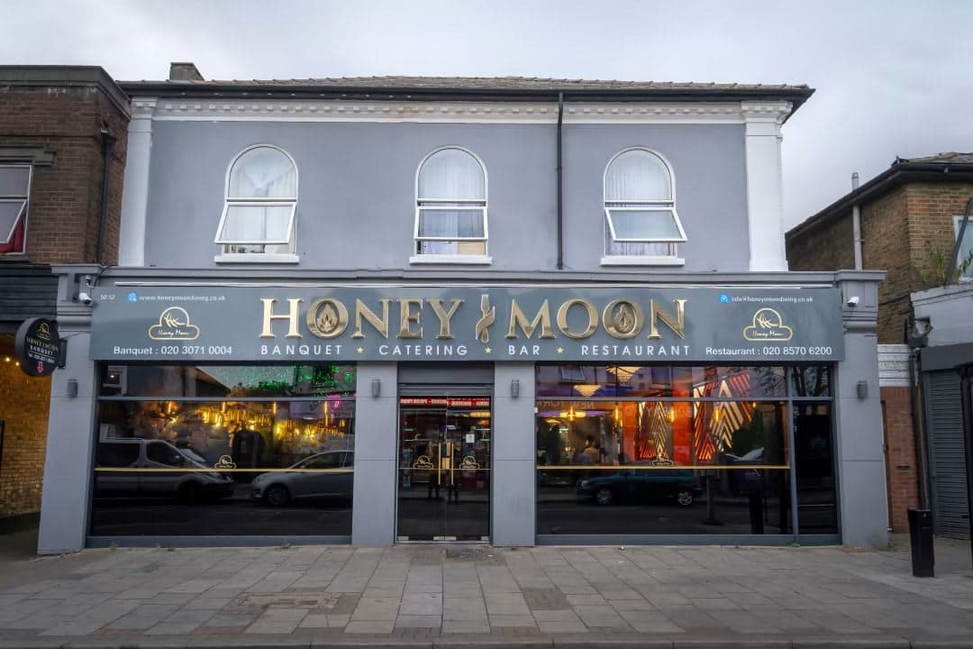 Honey Moon Restaurant - Hounslow - image 1