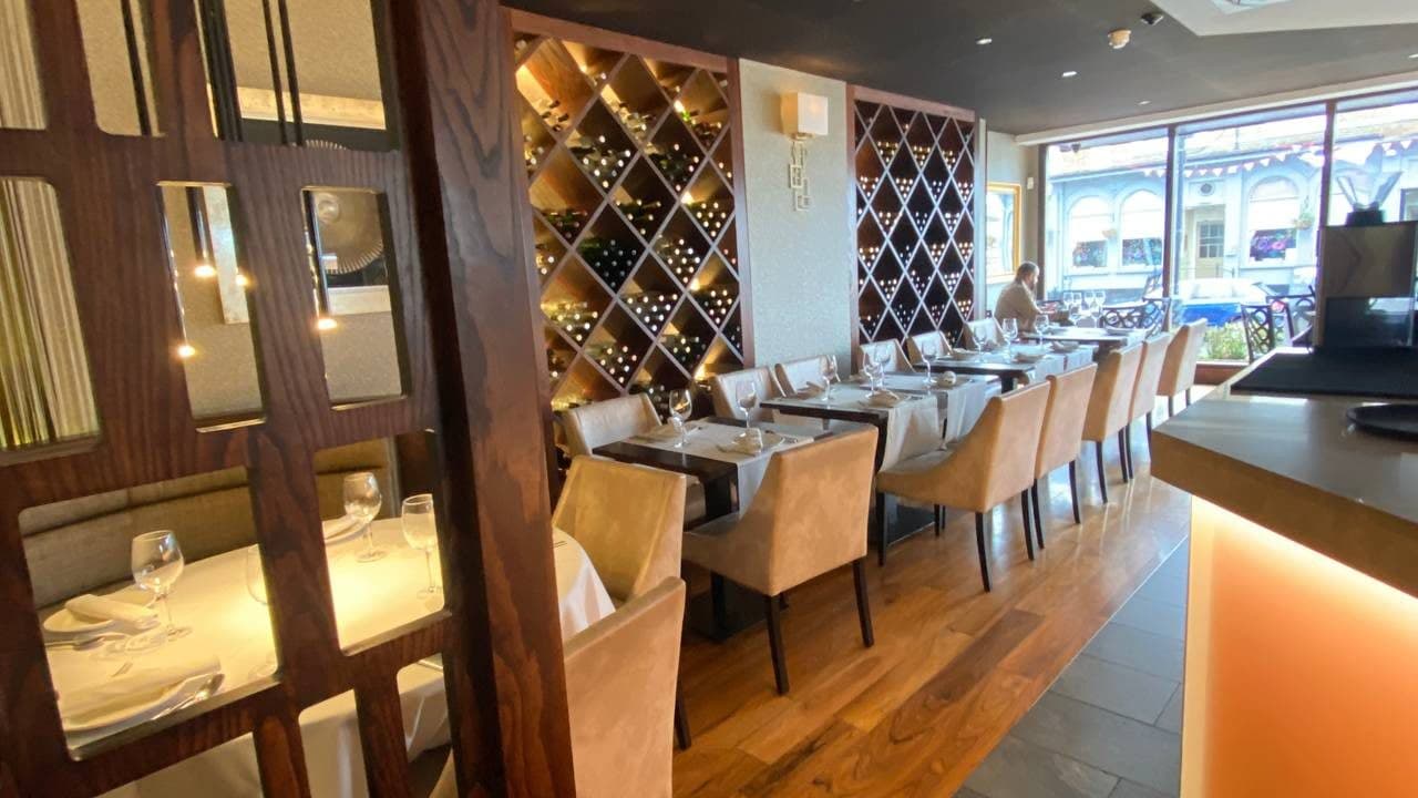 Shampan Bromley - Indian Restaurant - image 1