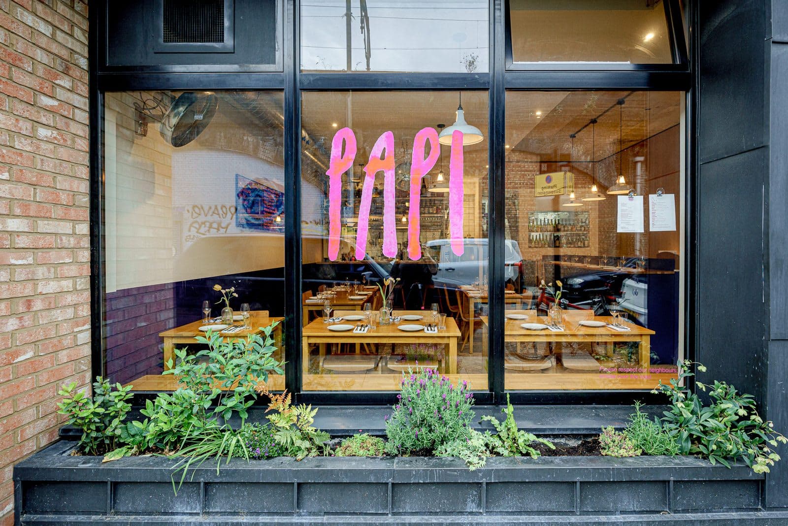 Papi Restaurant - image 1