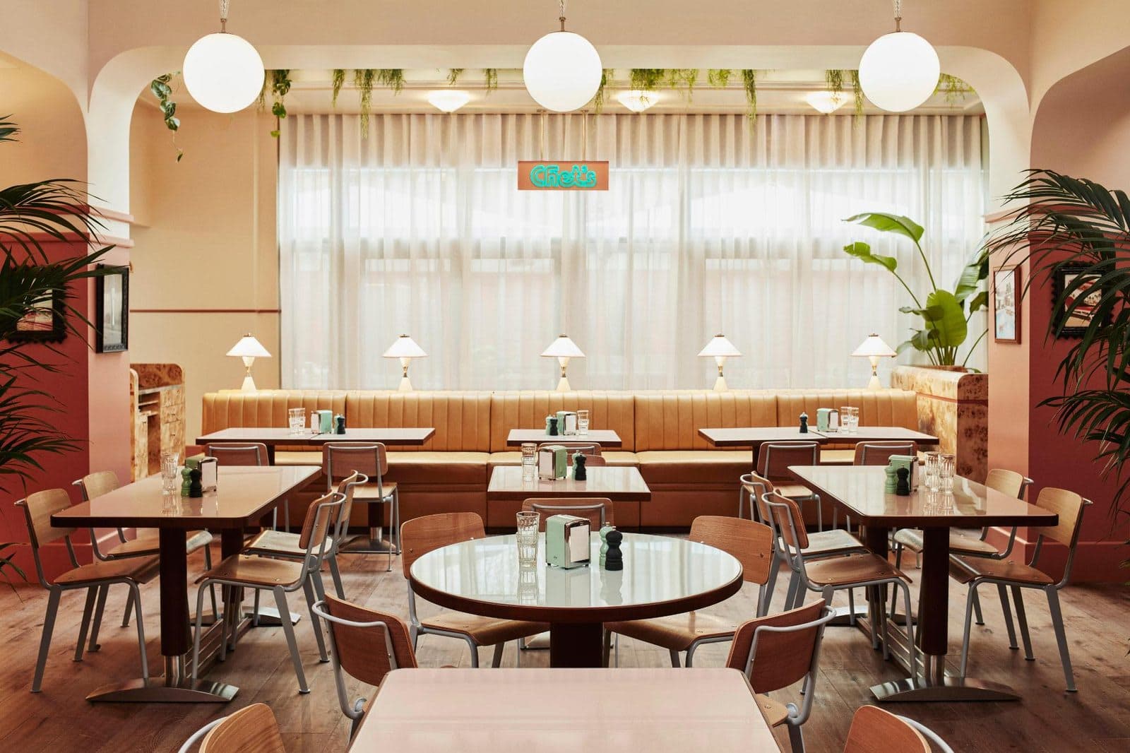 Chet's - image 1