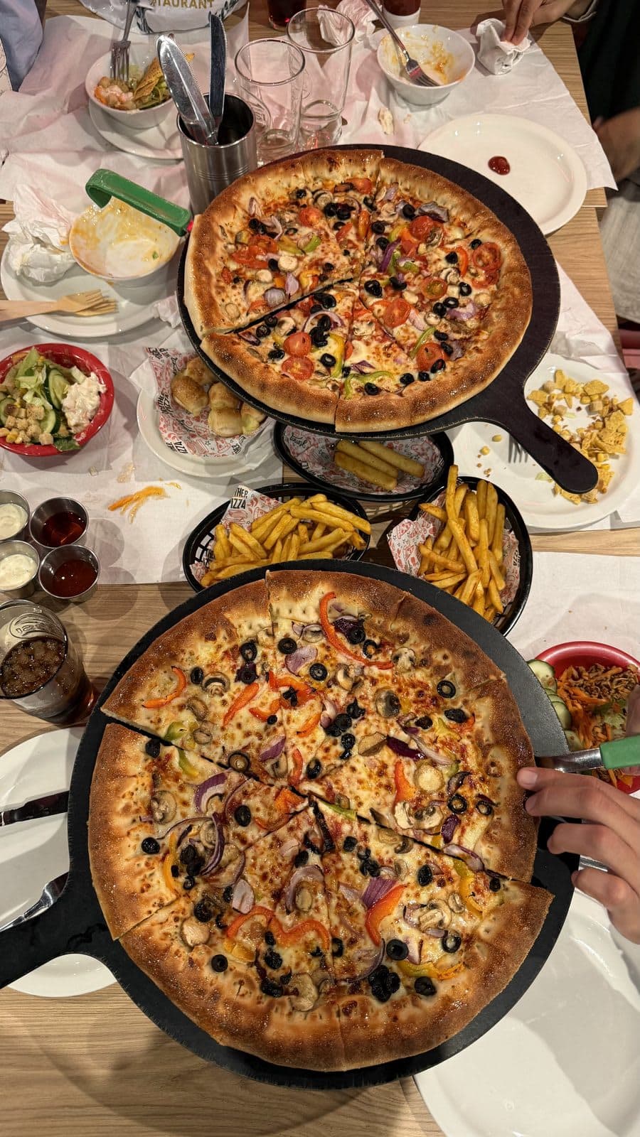 Pizza Hut - image 1