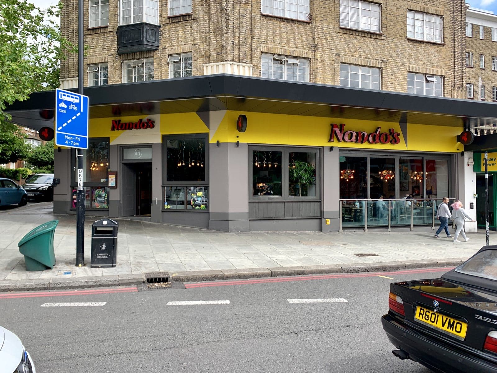 Nando's Streatham - image 1