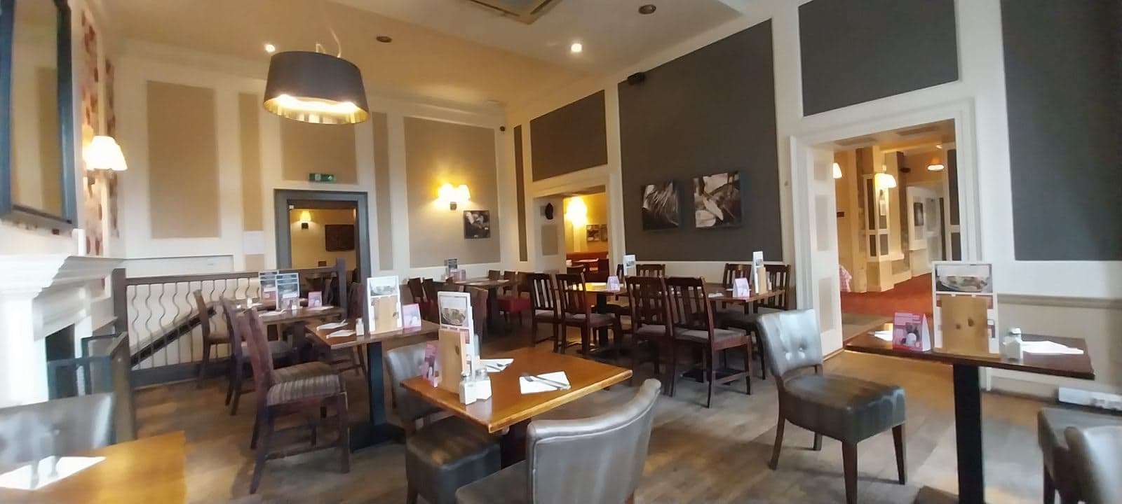 Toby Carvery Park Place - image 1