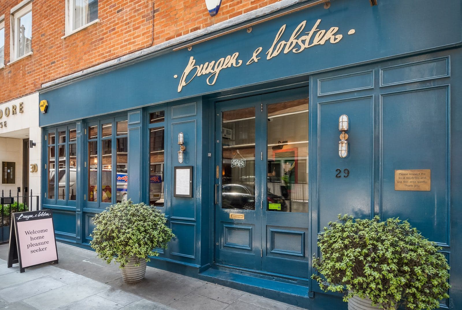 Burger & Lobster Mayfair - image 1