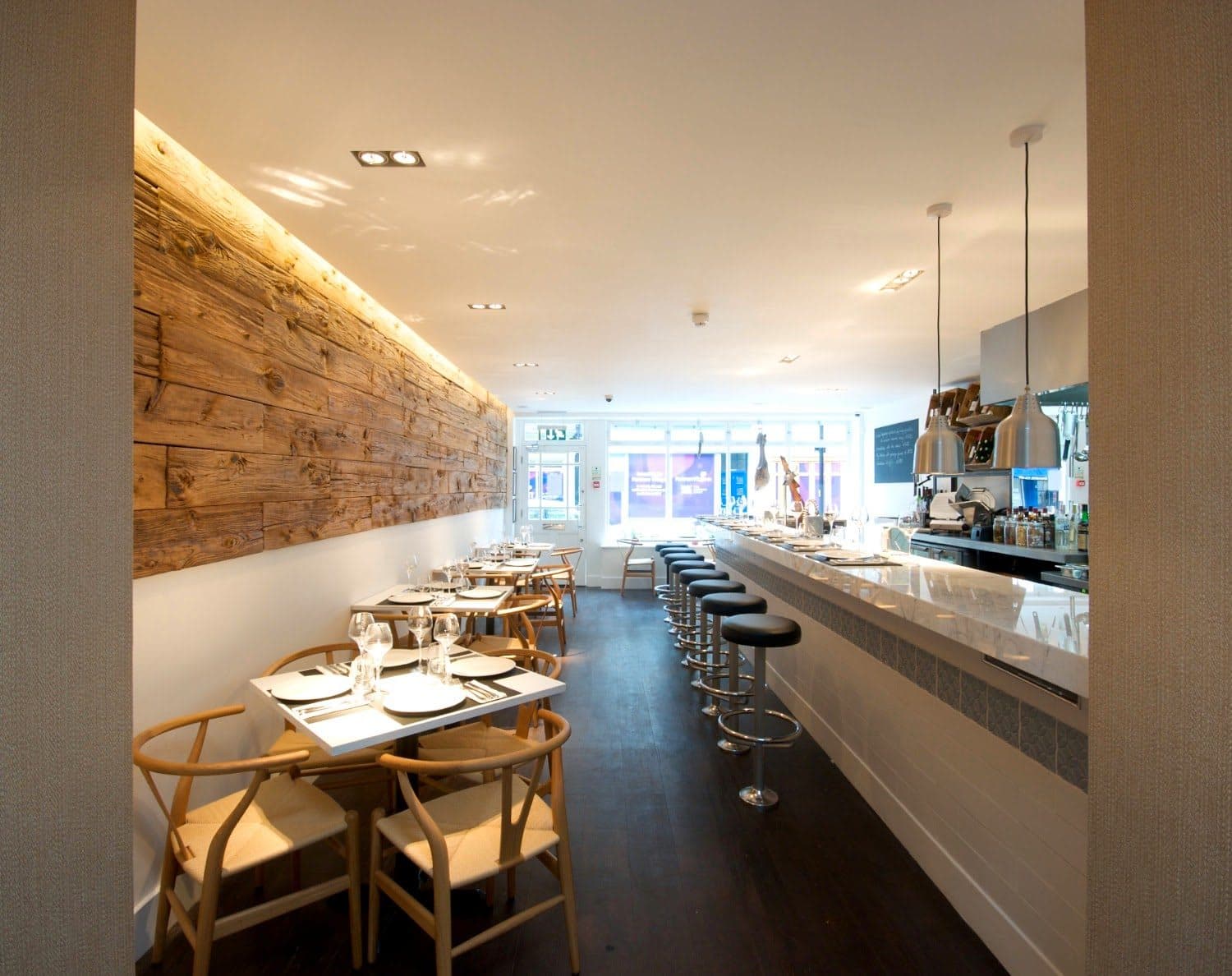 Donostia Restaurant - image 1