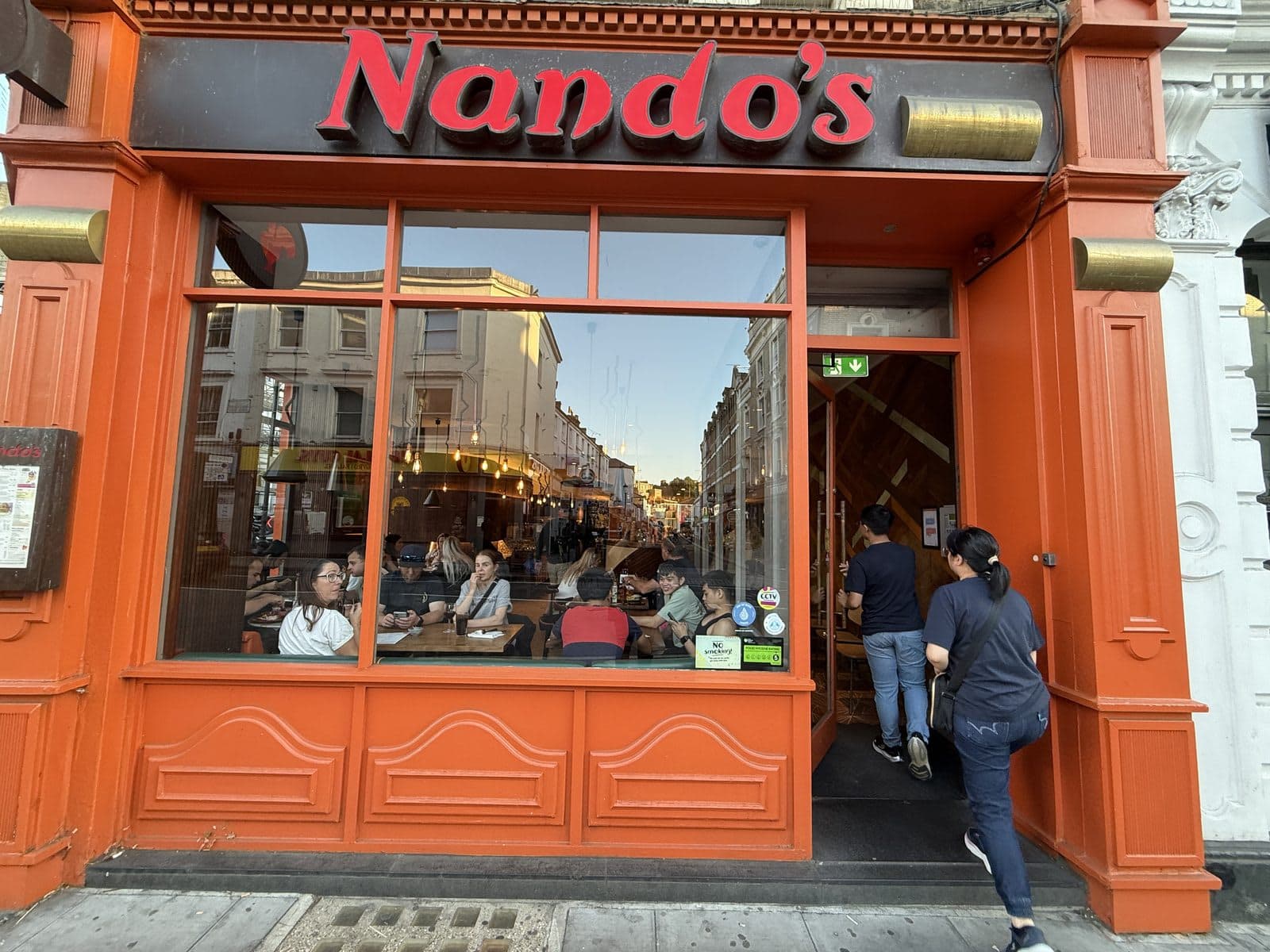 Nando's Earl's Court - image 1