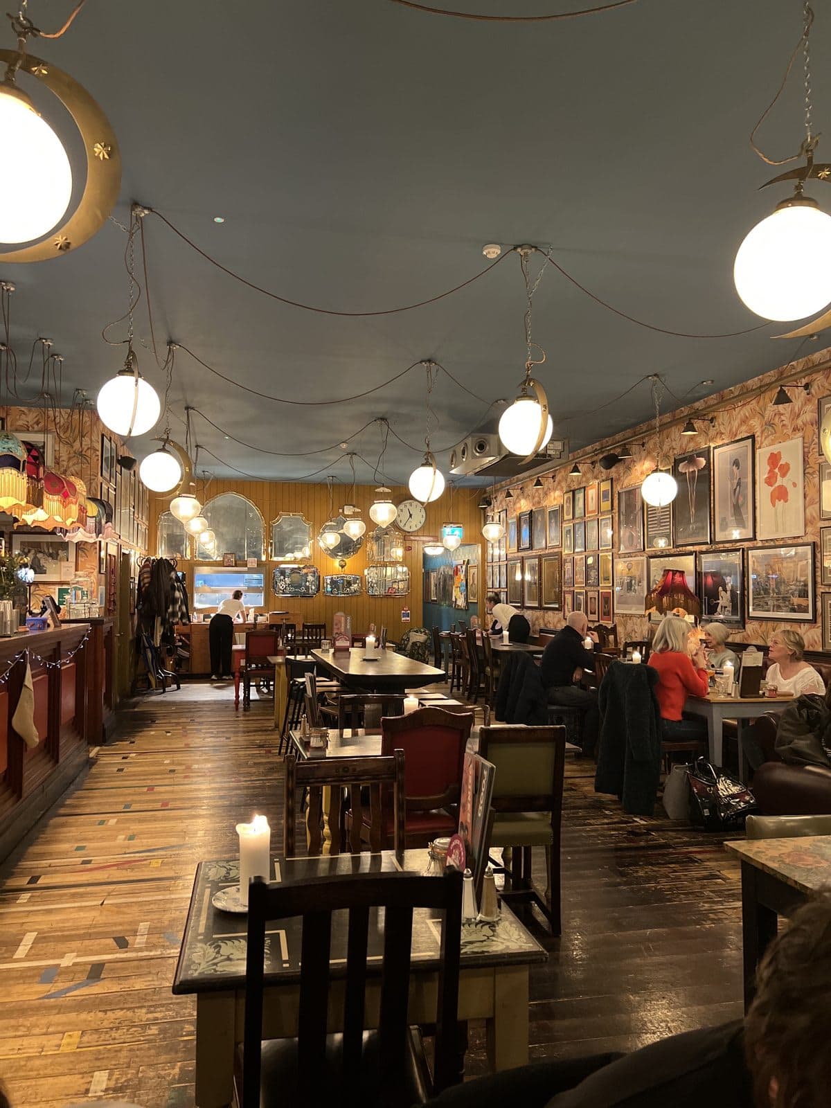 Tiempo Lounge - image 1