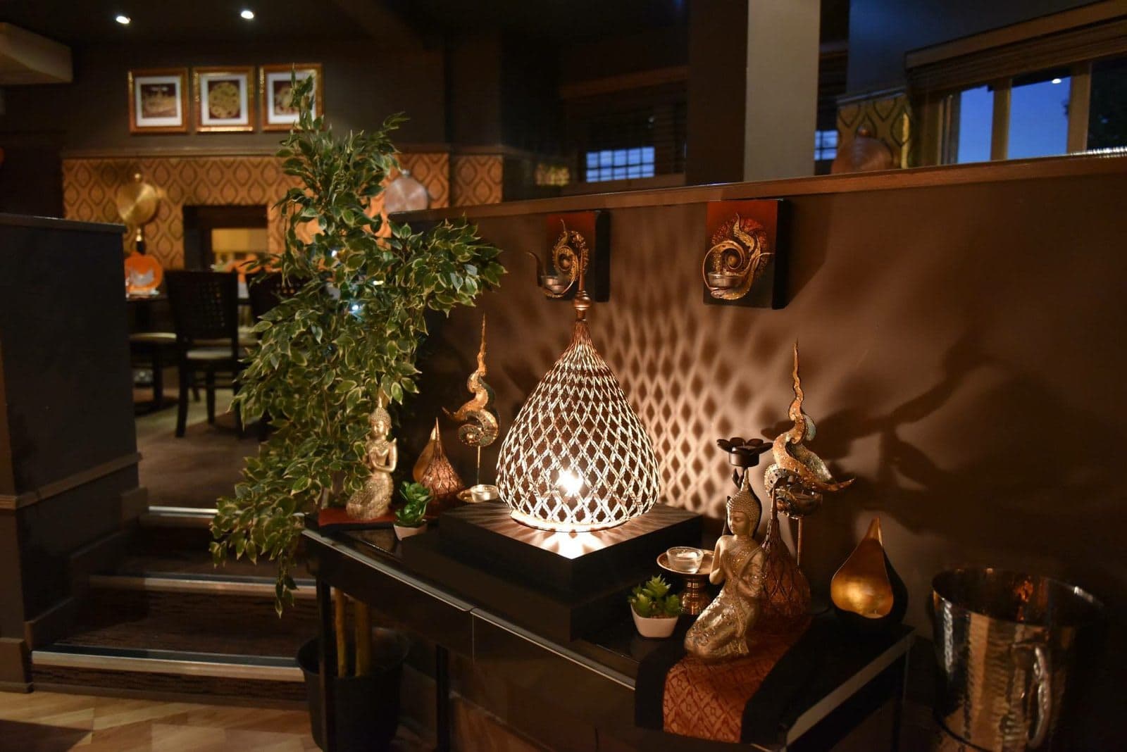 The Meeting Bar & Restaurant - image 1
