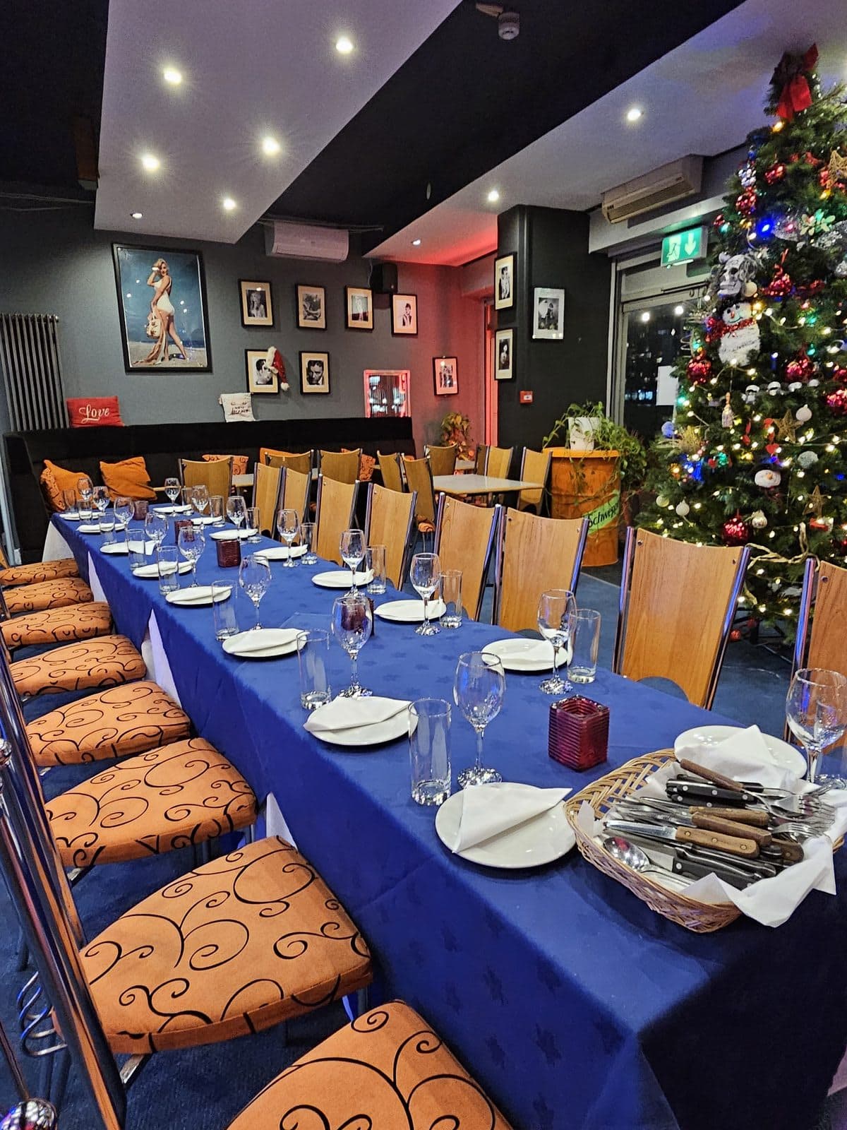 So Bar & Restaurant - image 1