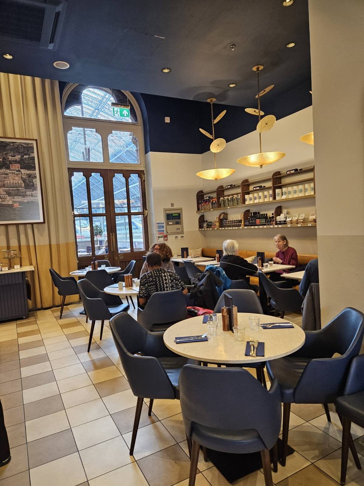 Carluccio's - image 1