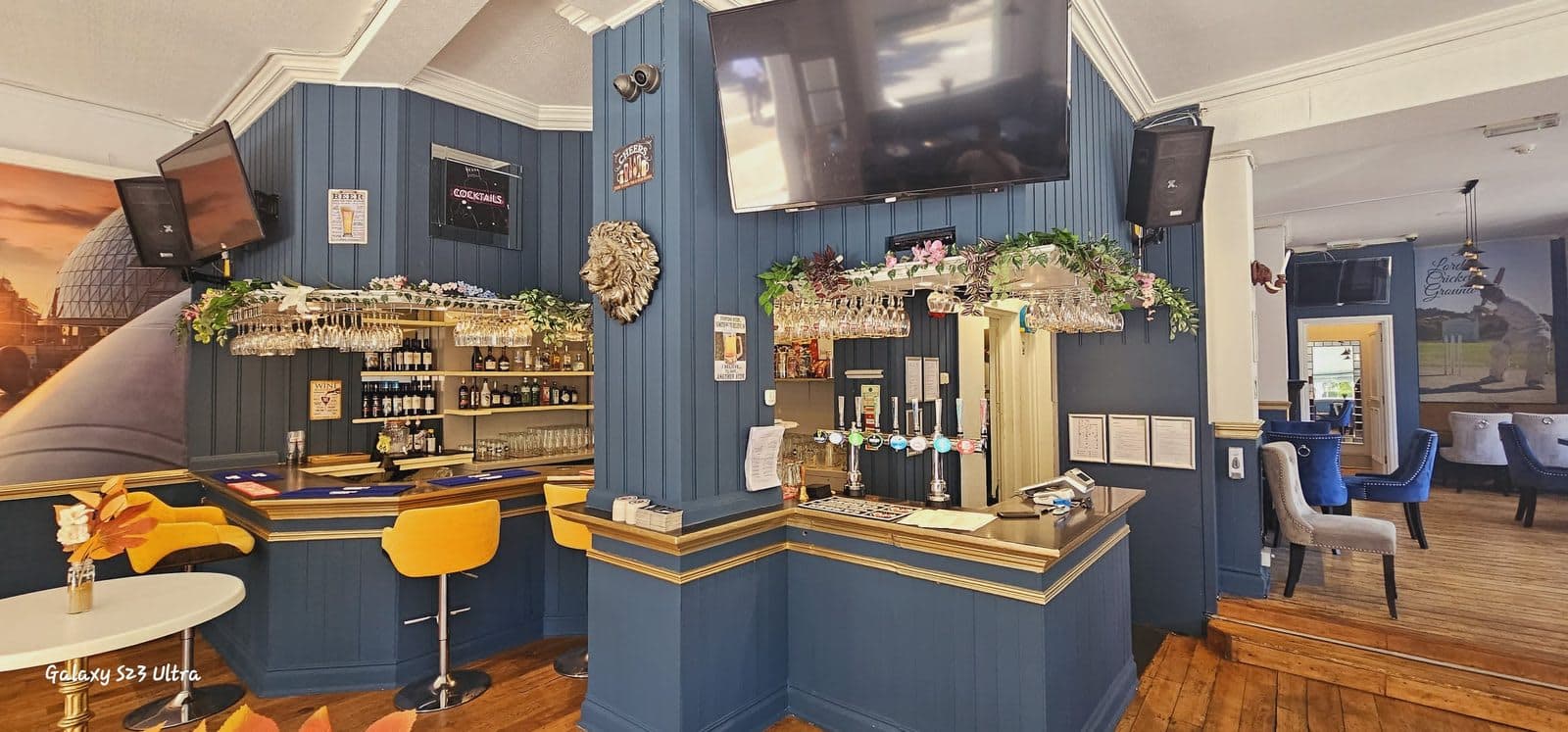 The New Inn Pub & Indian Restaurant - image 1