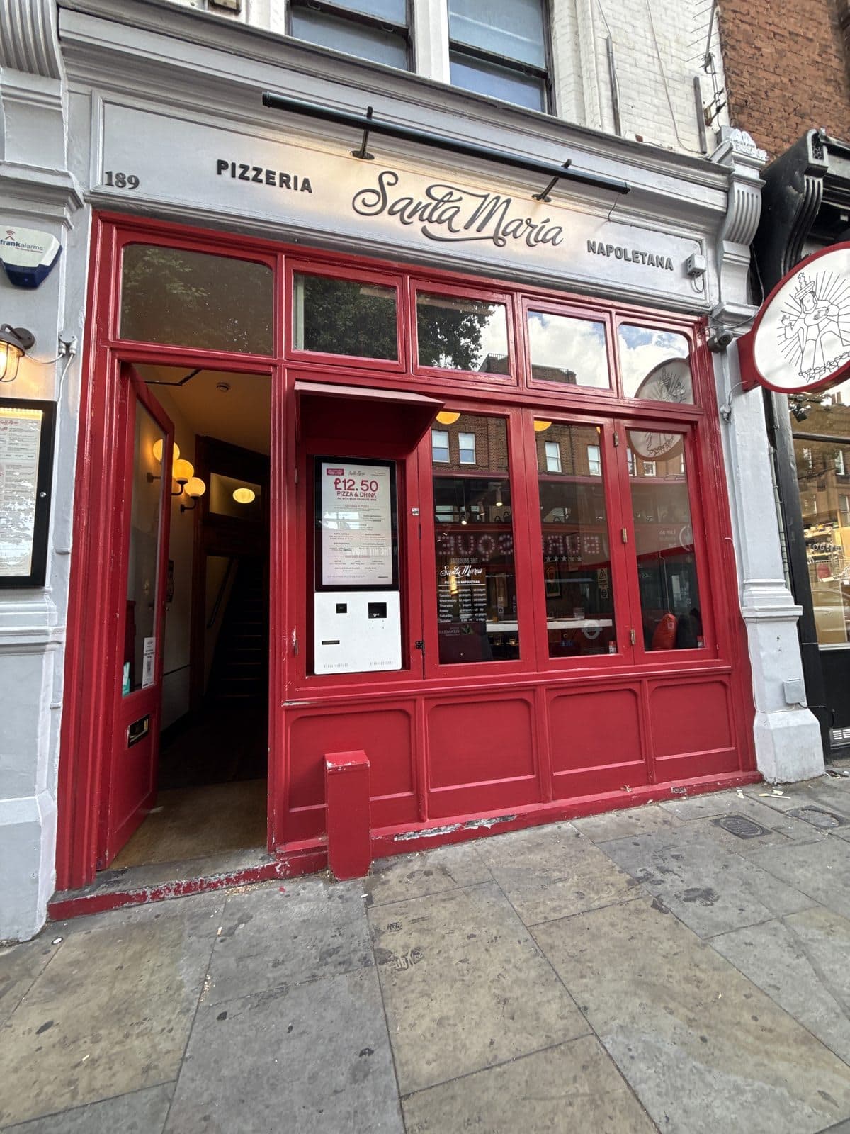 Santa Maria Pizzeria Islington - image 1