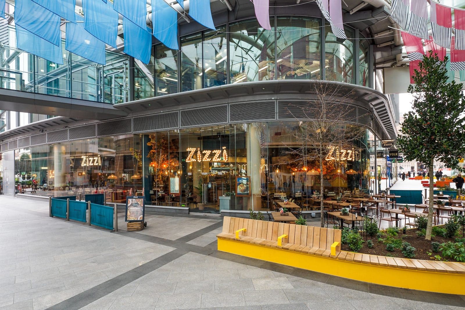 Zizzi - Victoria - image 1