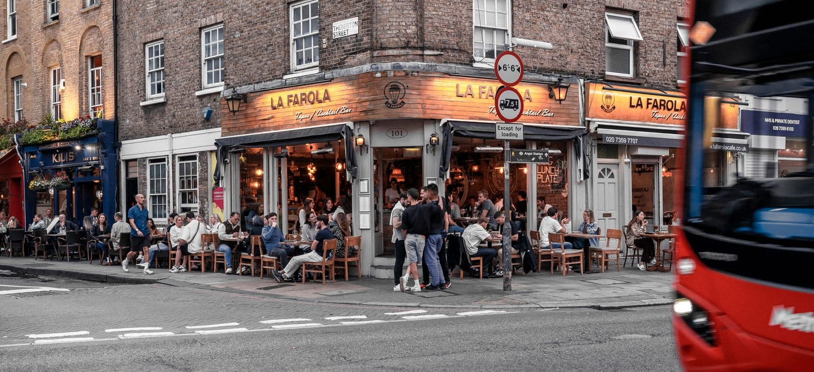 La Farola Cafe &Bistro - image 1