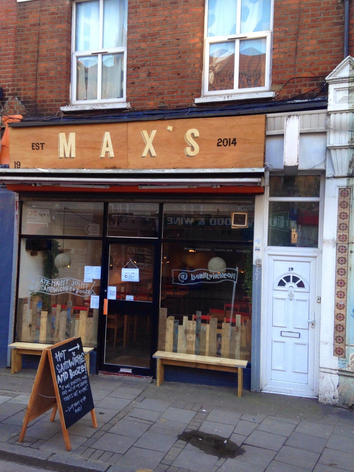 Max's Sandwich Shop - image 1