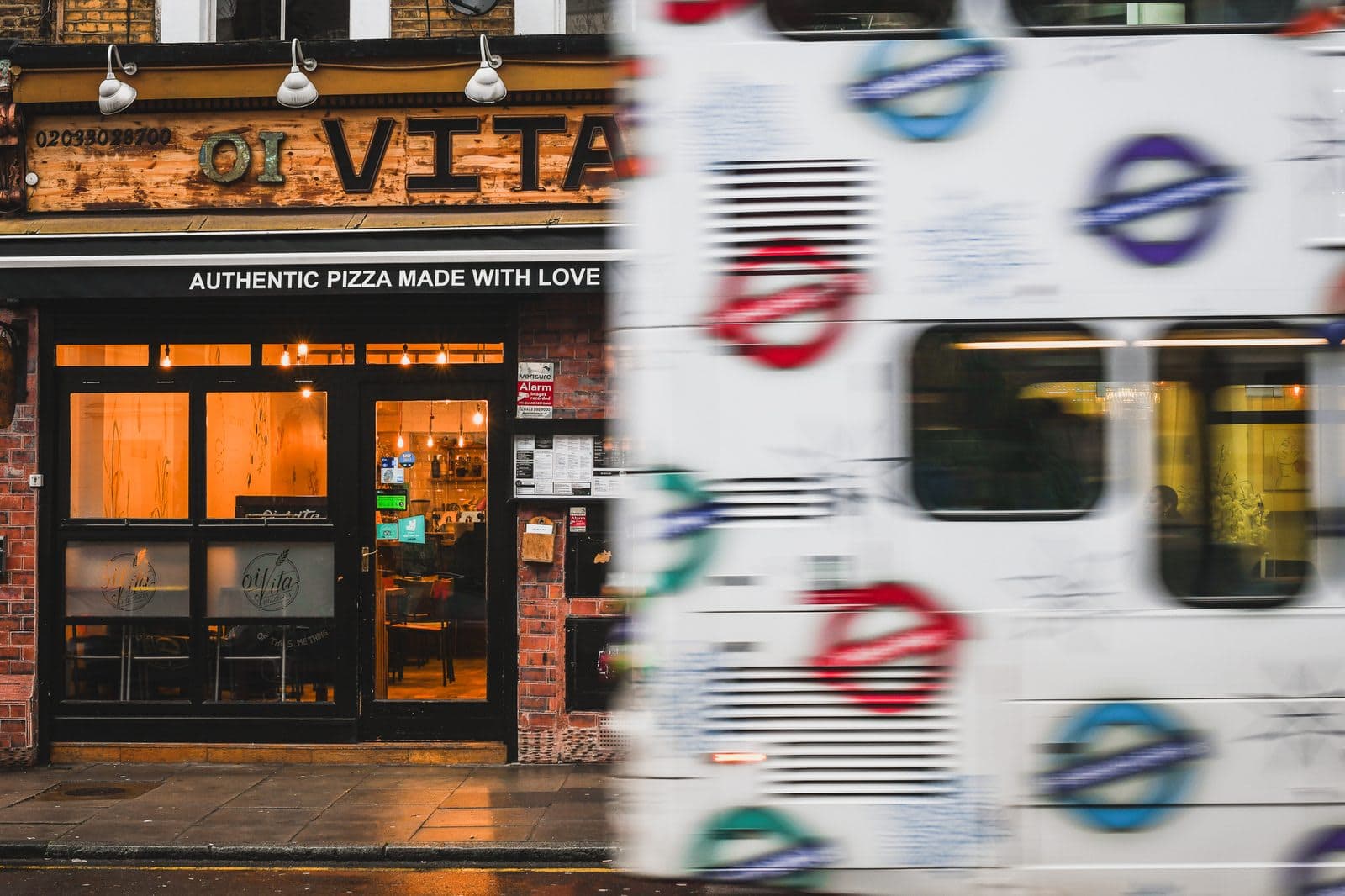 Oi Vita Pizzeria - image 1