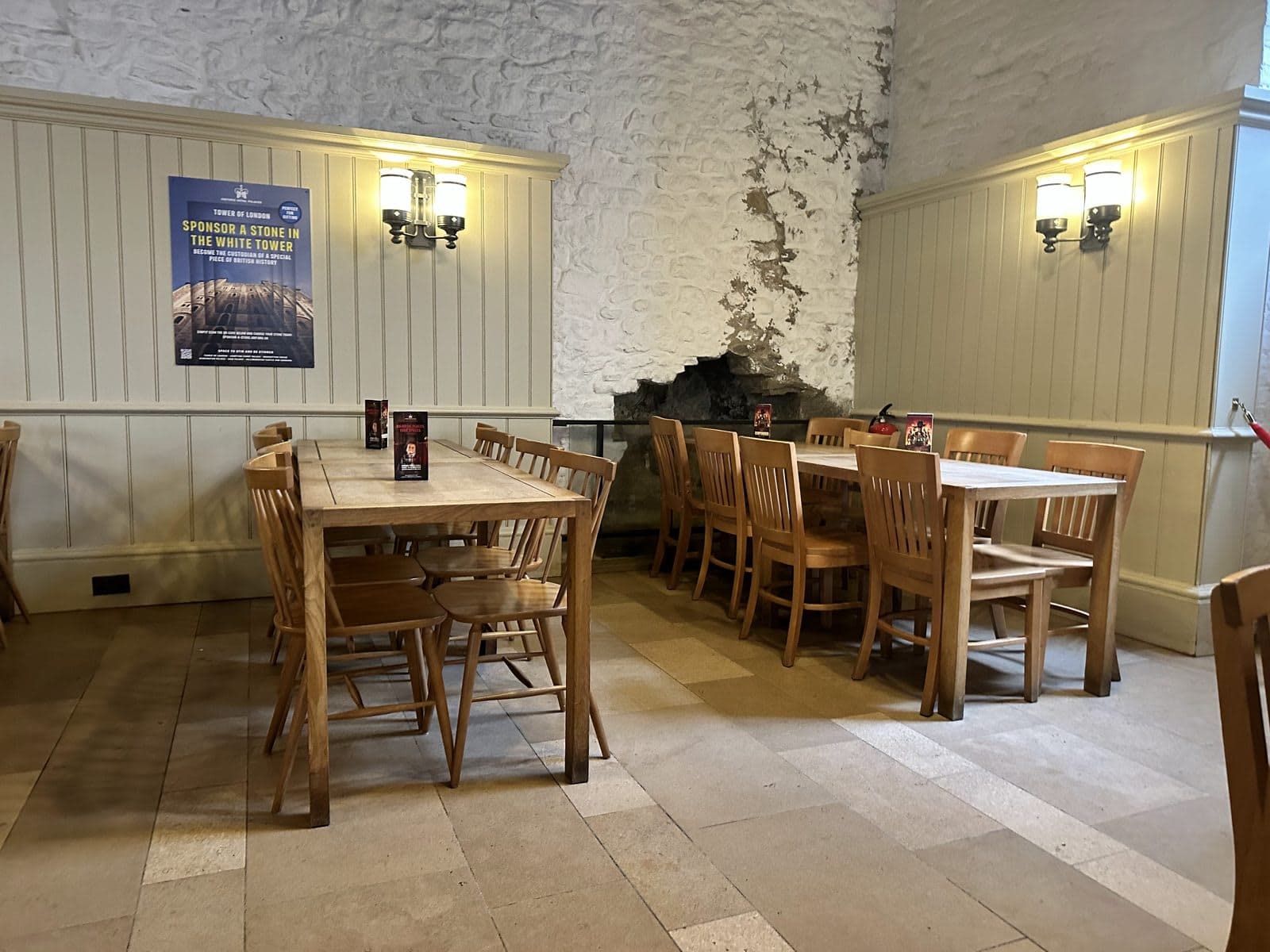 New Armouries Café - image 1