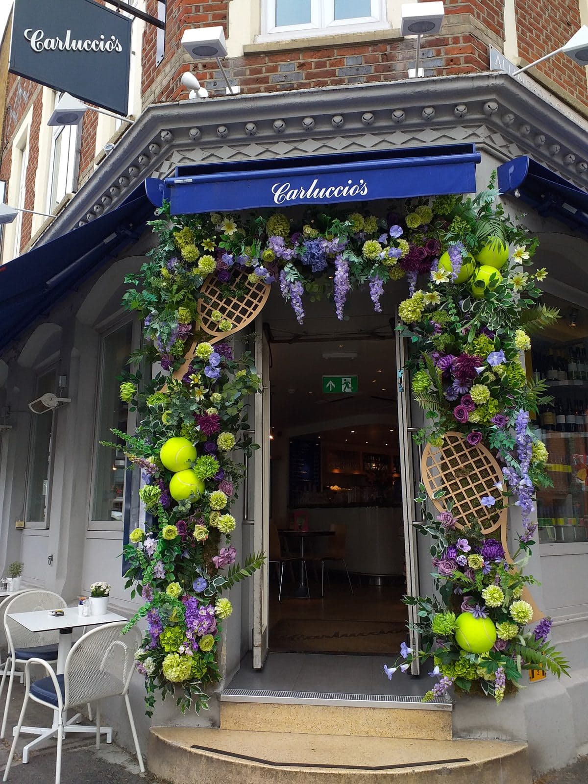 Carluccio's - image 1