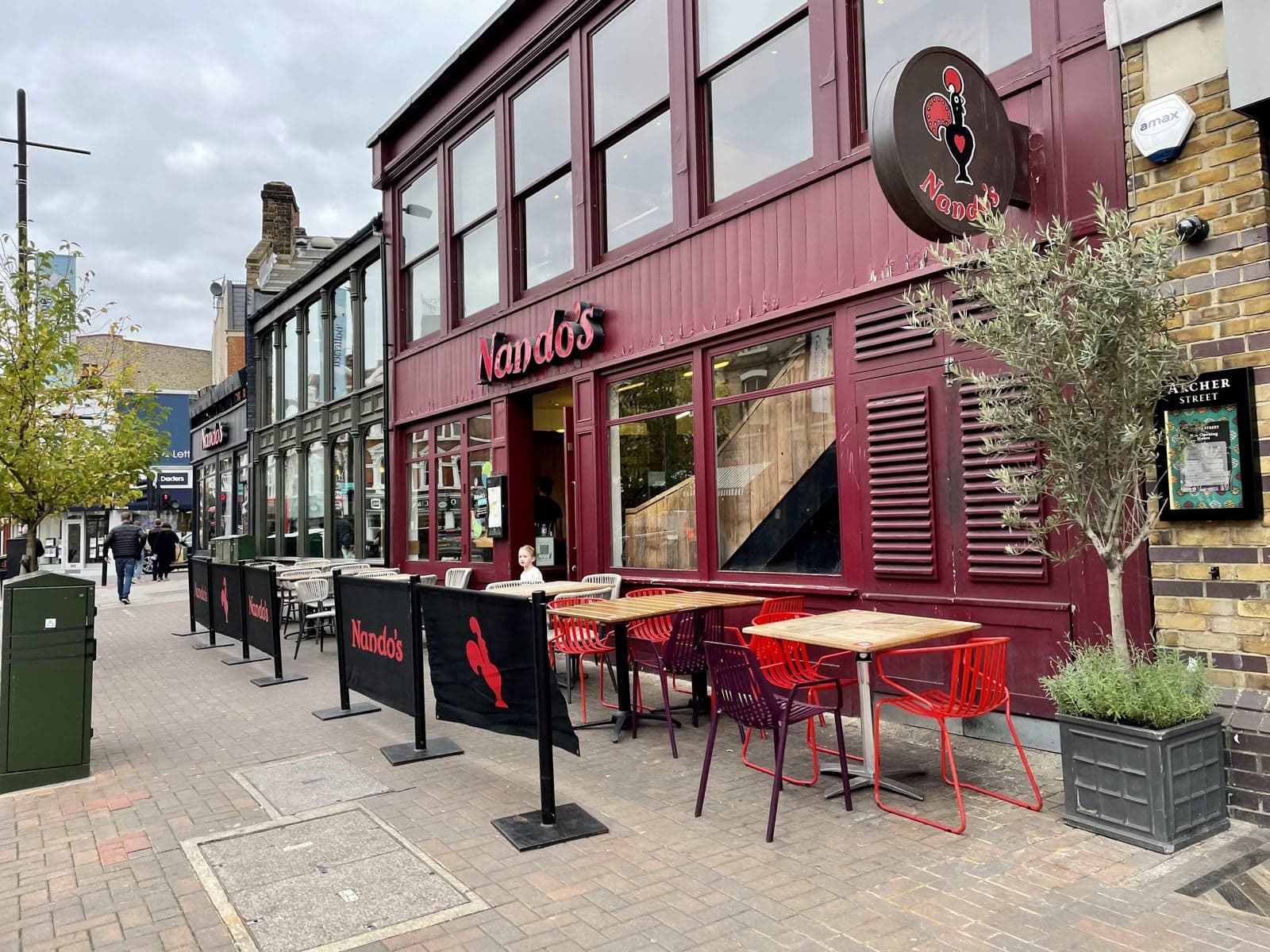 Nando's Clapham - Northcote Road - image 1
