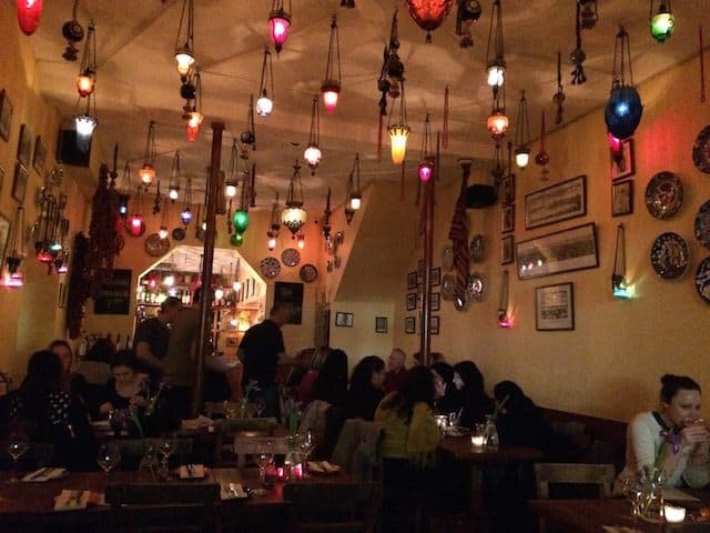 Petek Restaurant - image 1