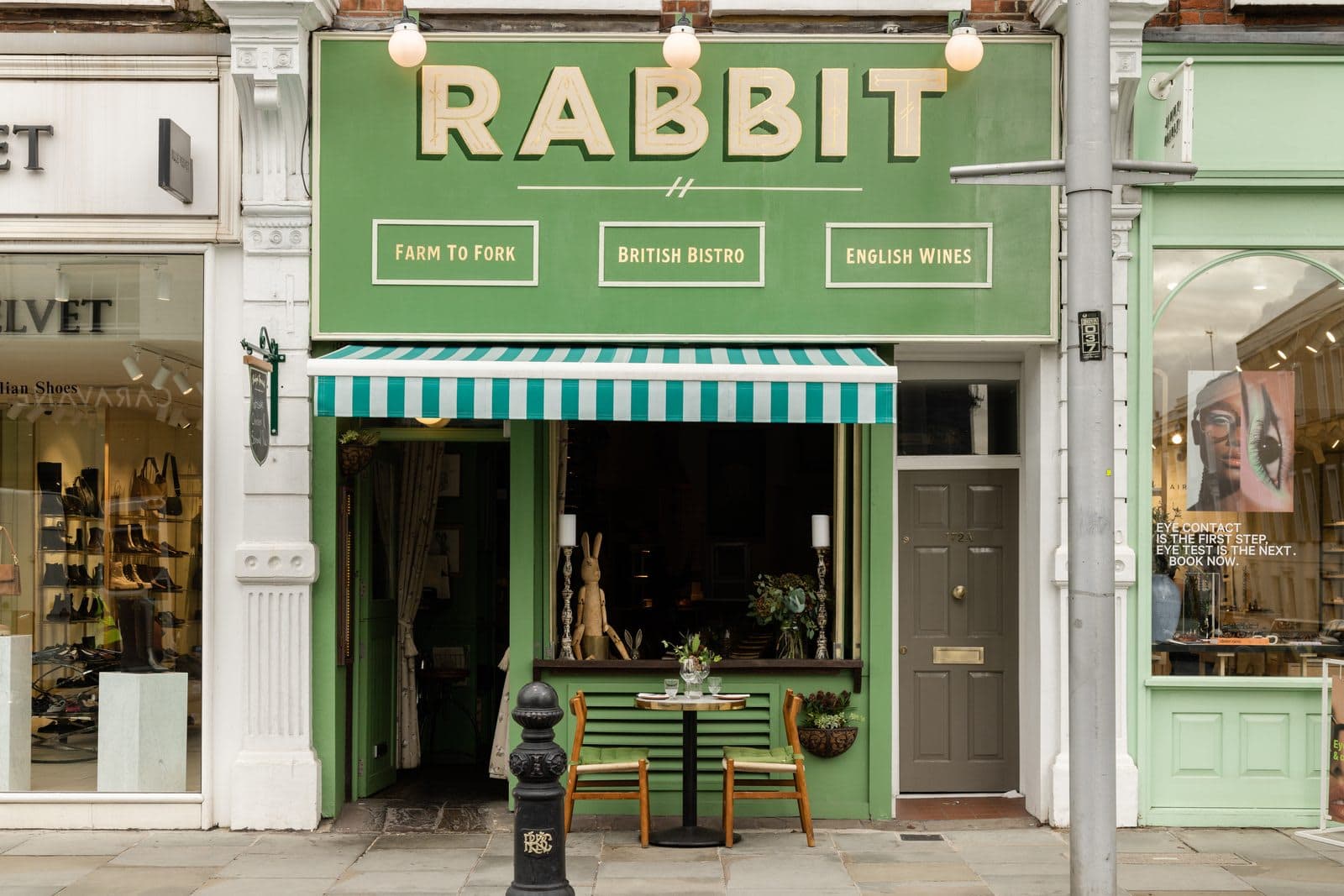 Rabbit British Bistro - image 1
