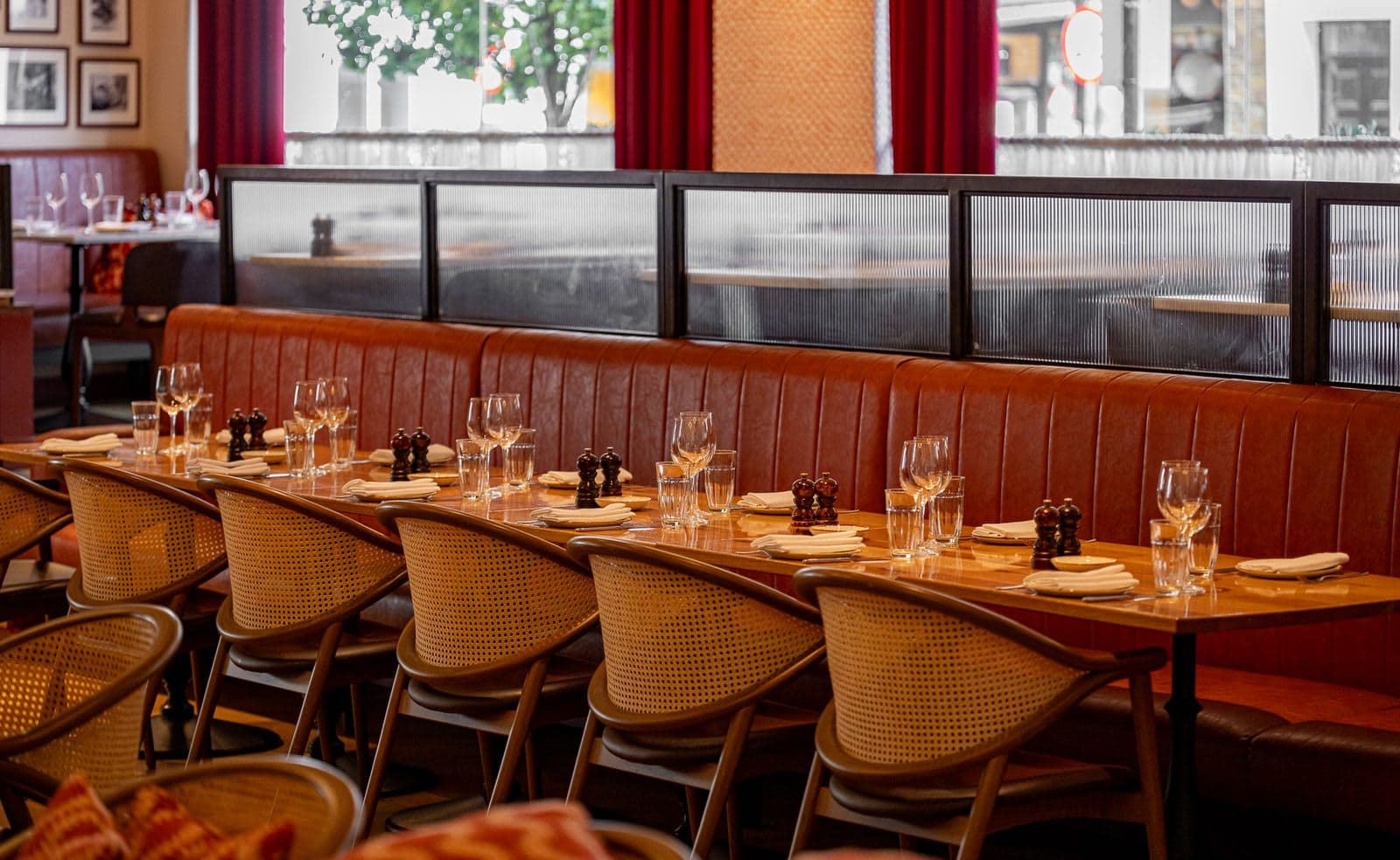 TOZI Restaurant & Bar, Victoria - image 1