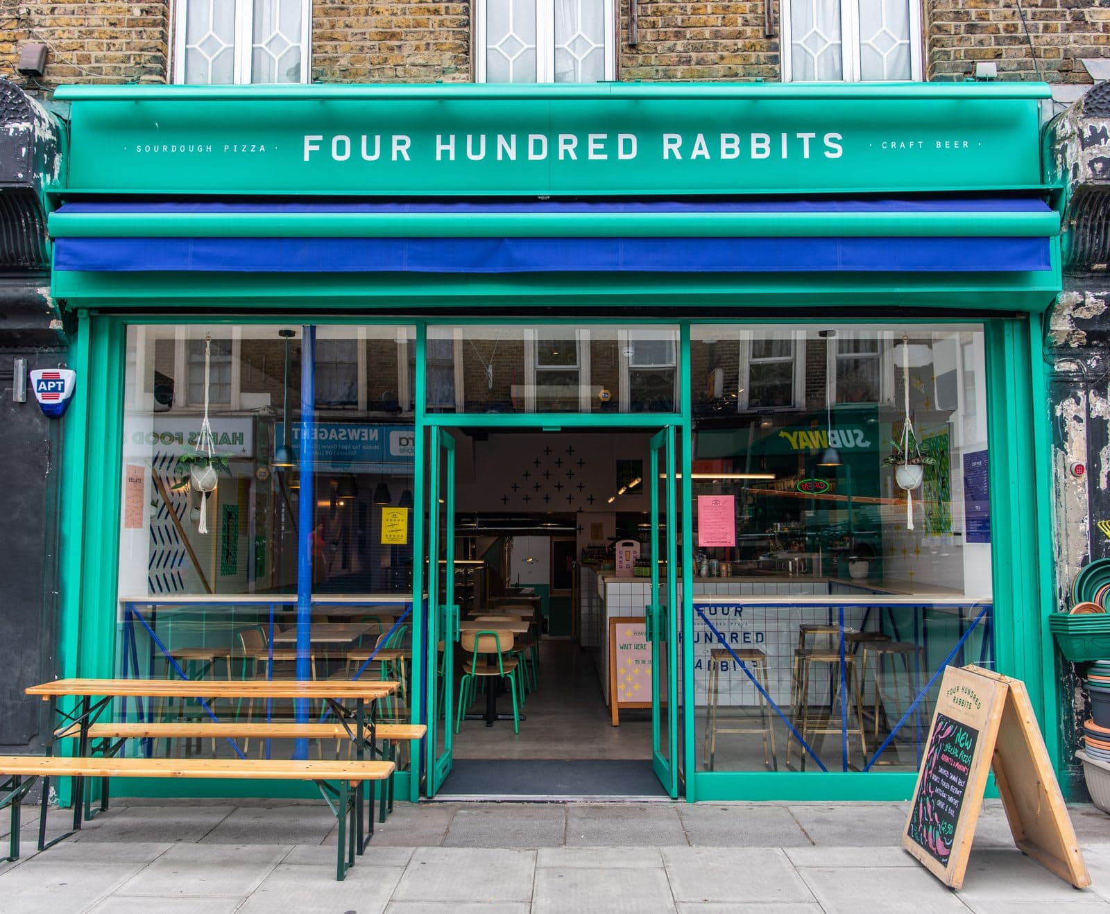 Four Hundred Rabbits: Pizza Restaurant West Norwood - image 1