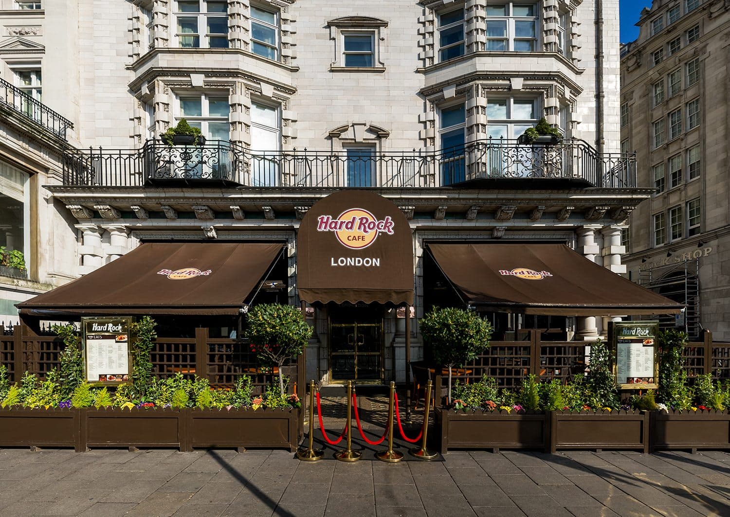 Hard Rock Cafe - image 1