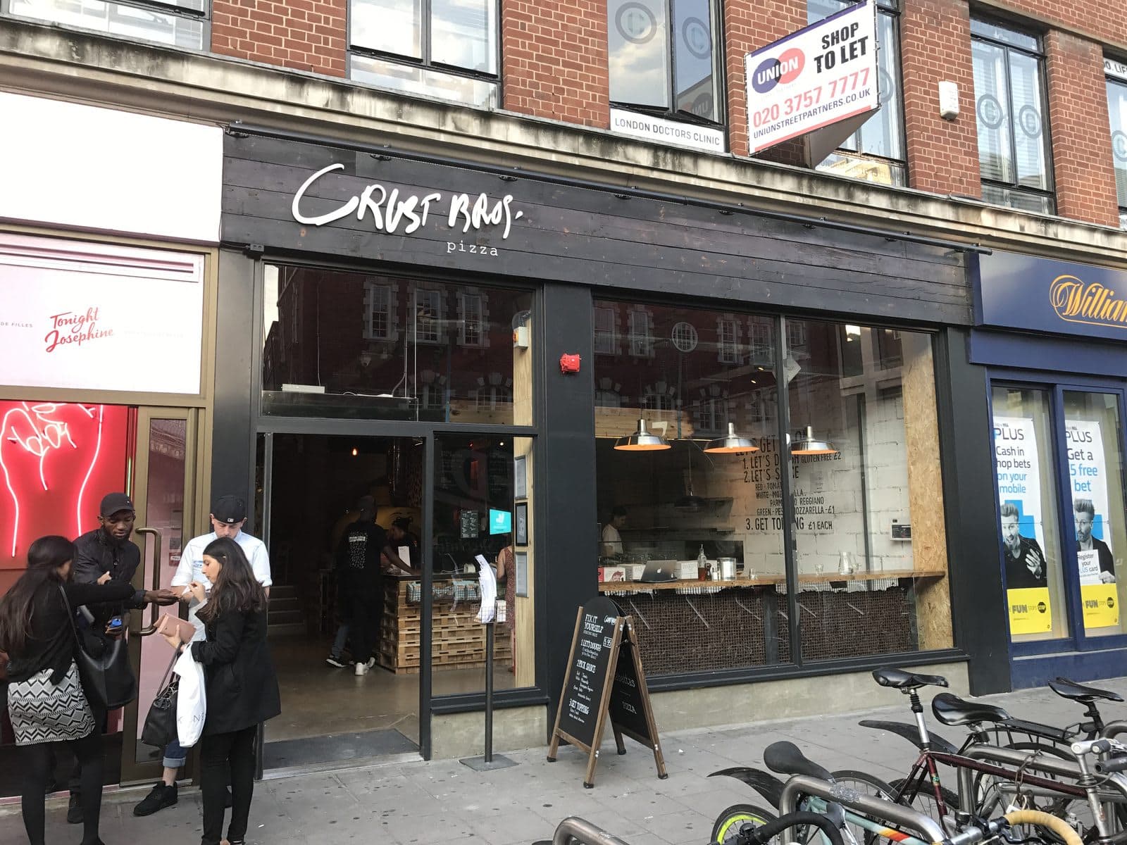 Crust Bros Pizza Waterloo - image 1