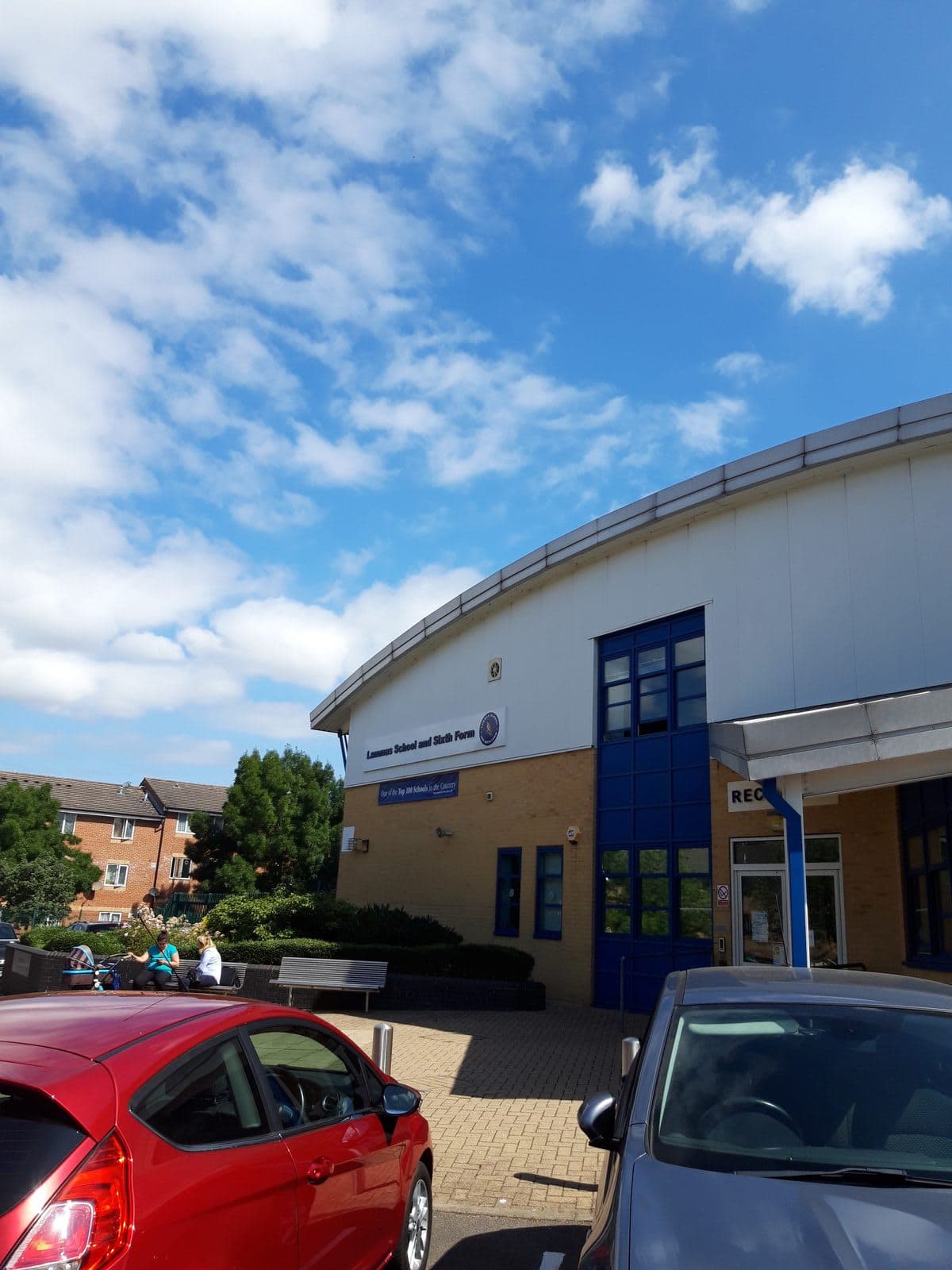 Belmont Park School - image 1
