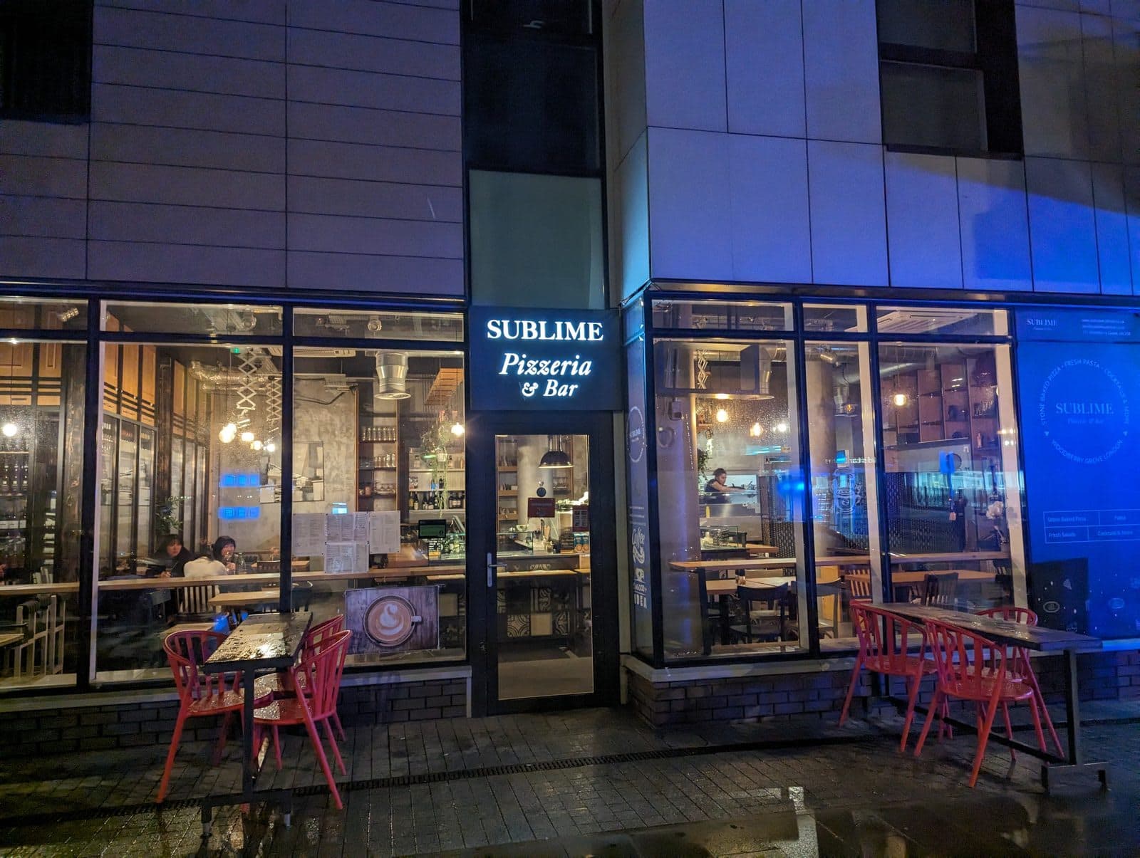 Sublime Pizzeria & Bar - image 1