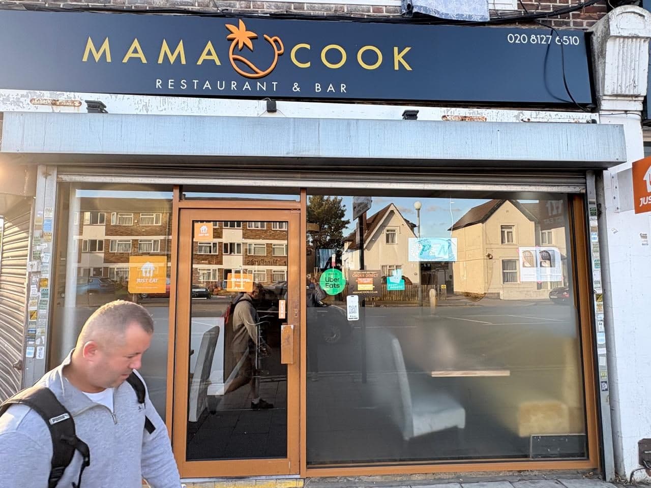 Mama Cook Restaurant & Bar - image 1