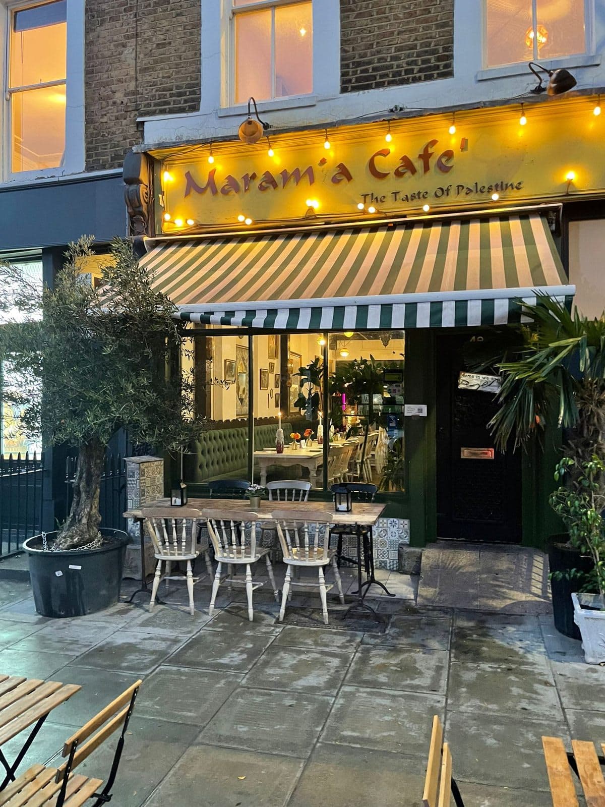 Maramia Cafe - image 1
