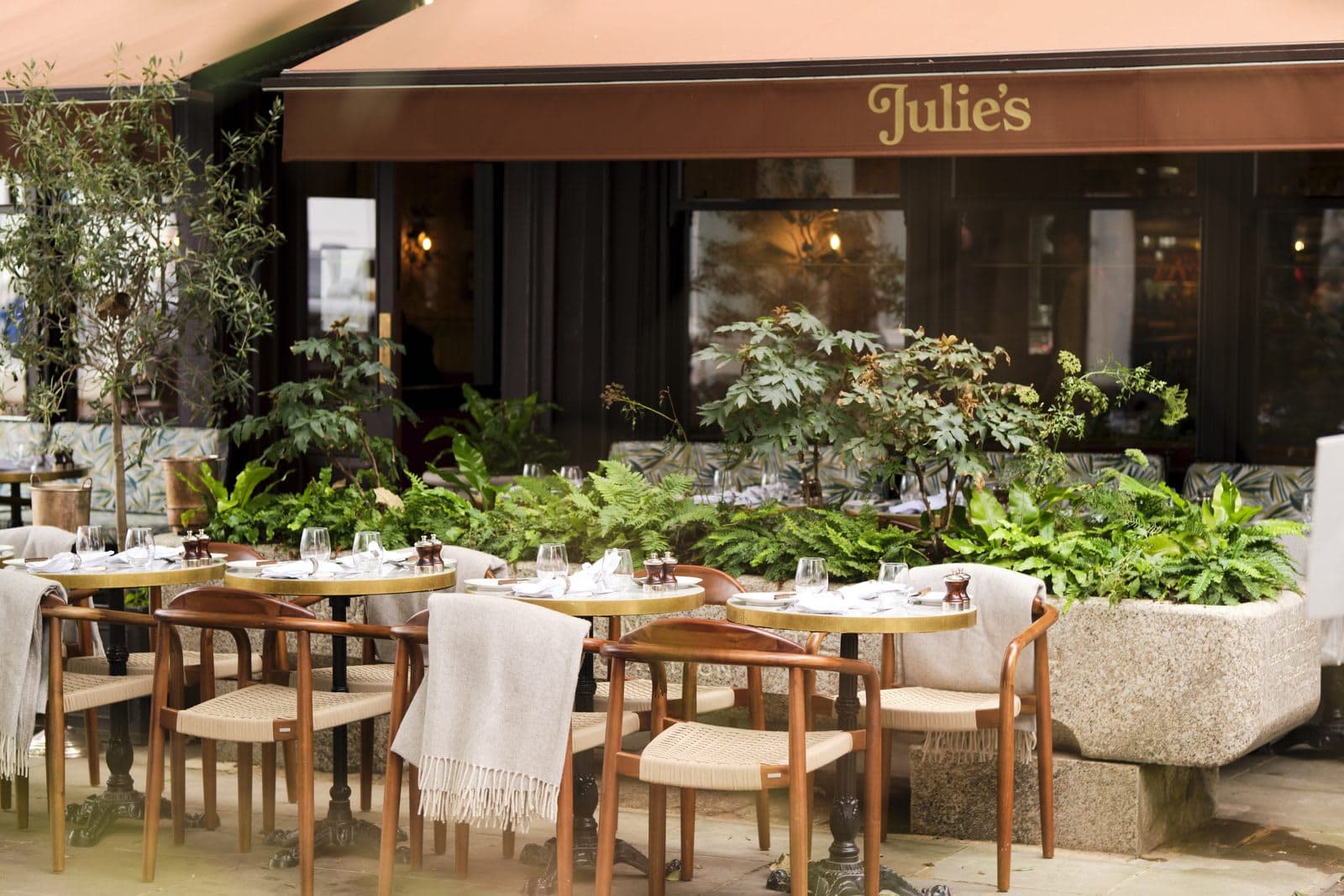 Julie's Restaurant - image 1