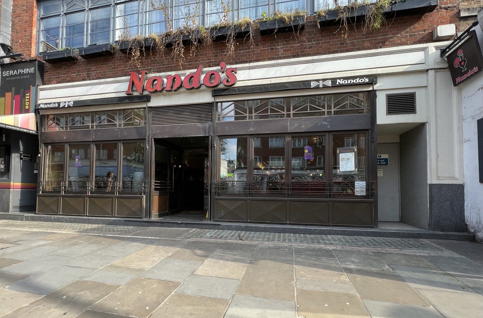 Nando's Kensington High Street - image 1