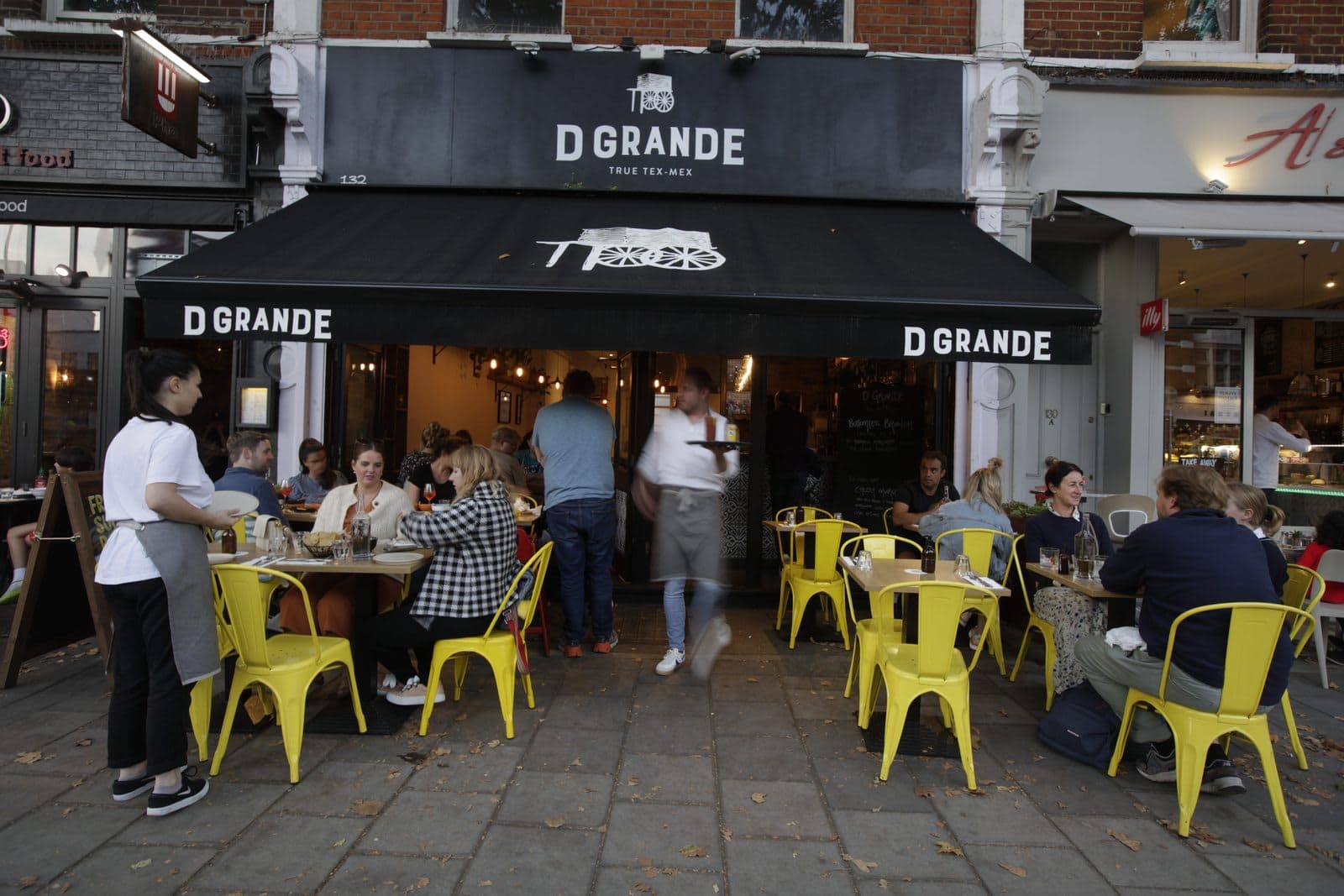 D GRANDE - image 1