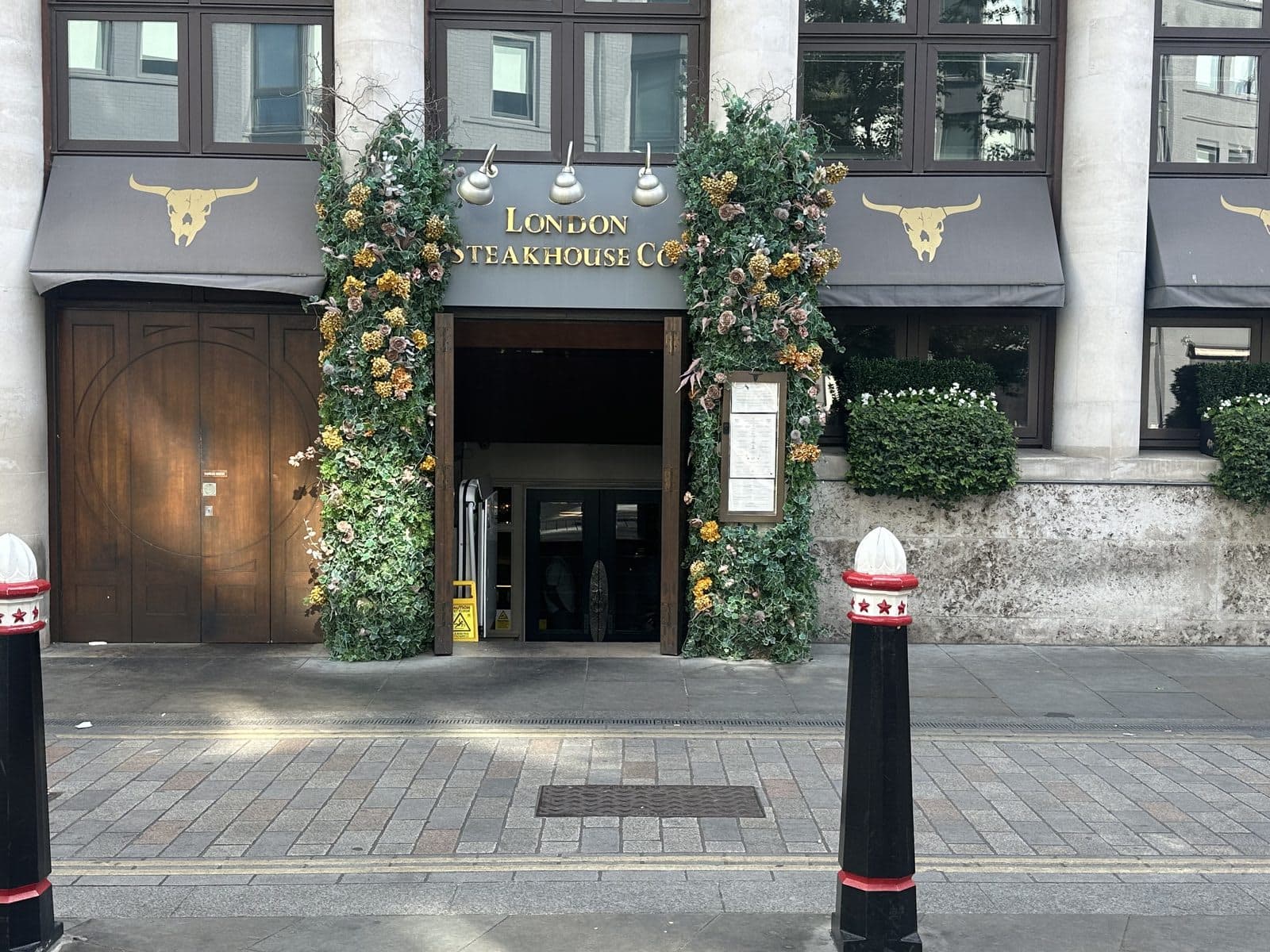 Marco Pierre White Steakhouse Bar & Grill London Angel and Kings Cross - image 1