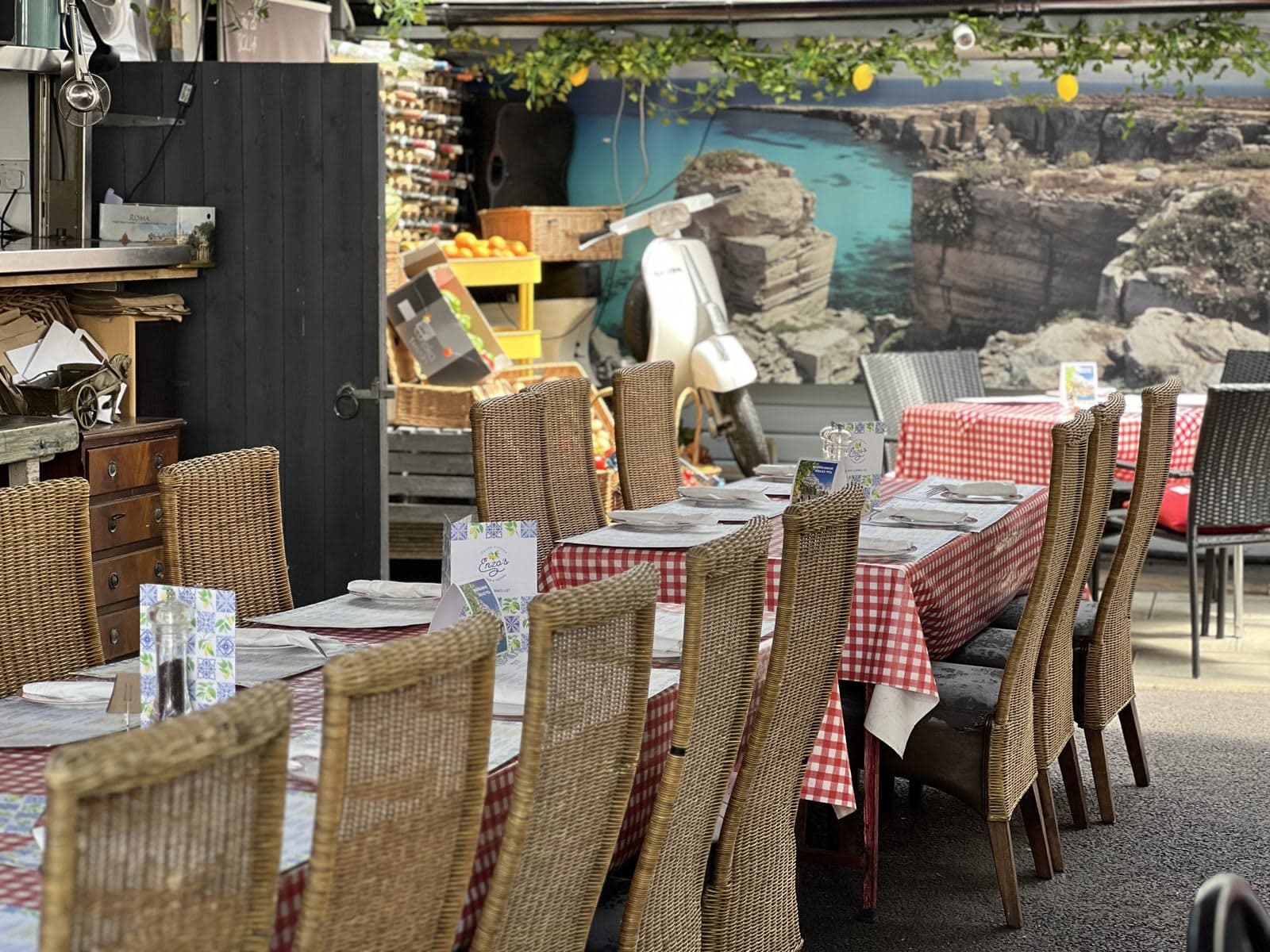 Enzo's Kitchen & Pizzeria - image 1