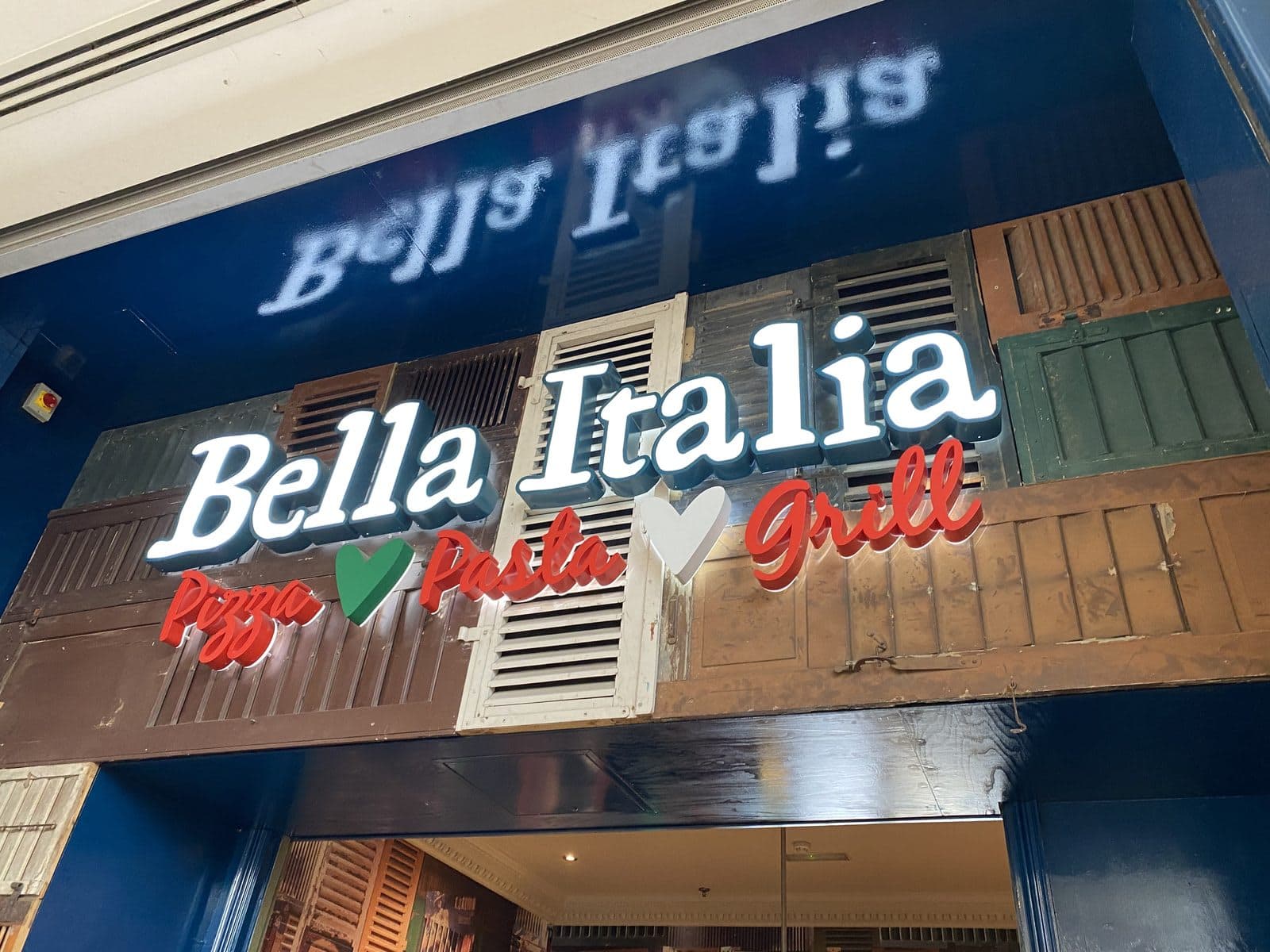 Bella Italia - Lakeside - image 1