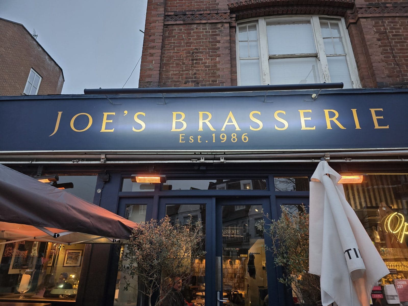 Joe’s Brasserie - image 1