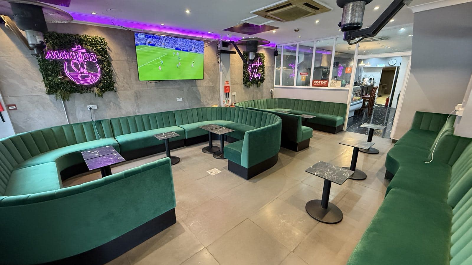 Momtaz Shisha Cafe & Restaurant - image 1