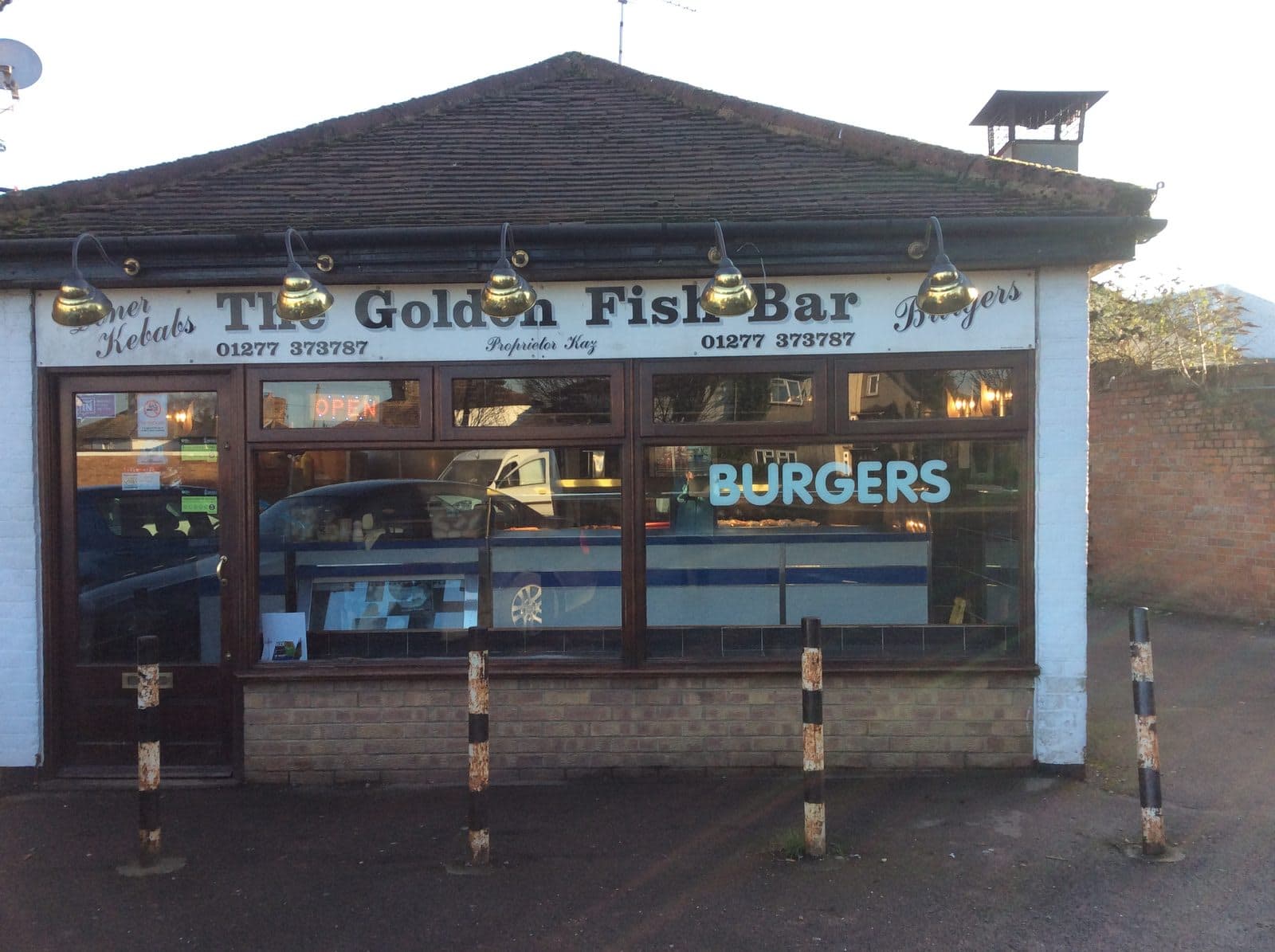 Golden Fish Bar - image 1