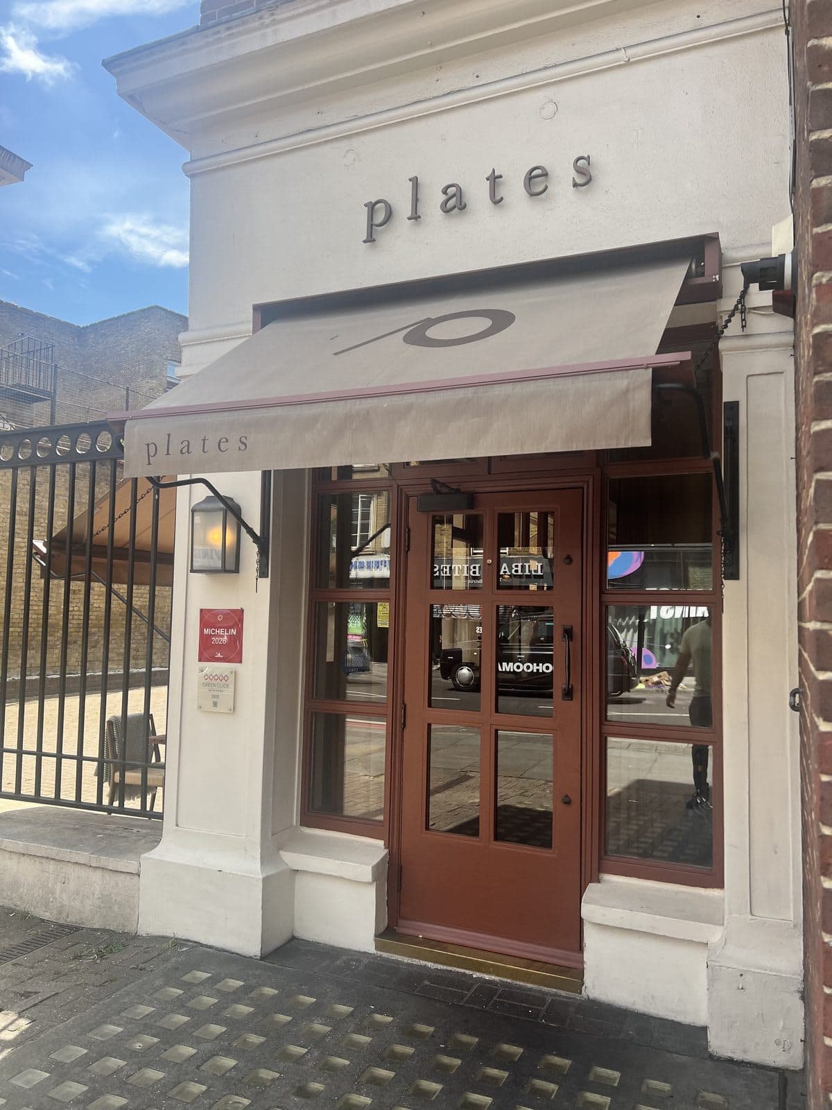 Plates Restaurant & Food Studio - image 1