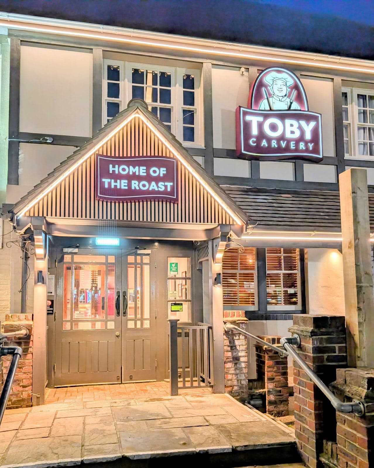 Toby Carvery Woodford - image 1