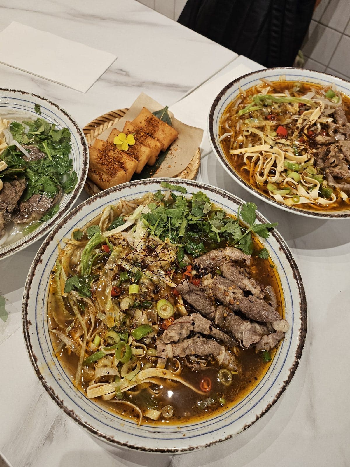 YUN Cross Bridge Rice Noodles - image 1
