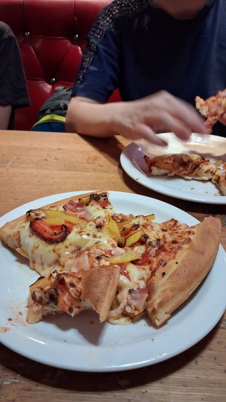 Pizza Hut Restaurant St James, London - image 1